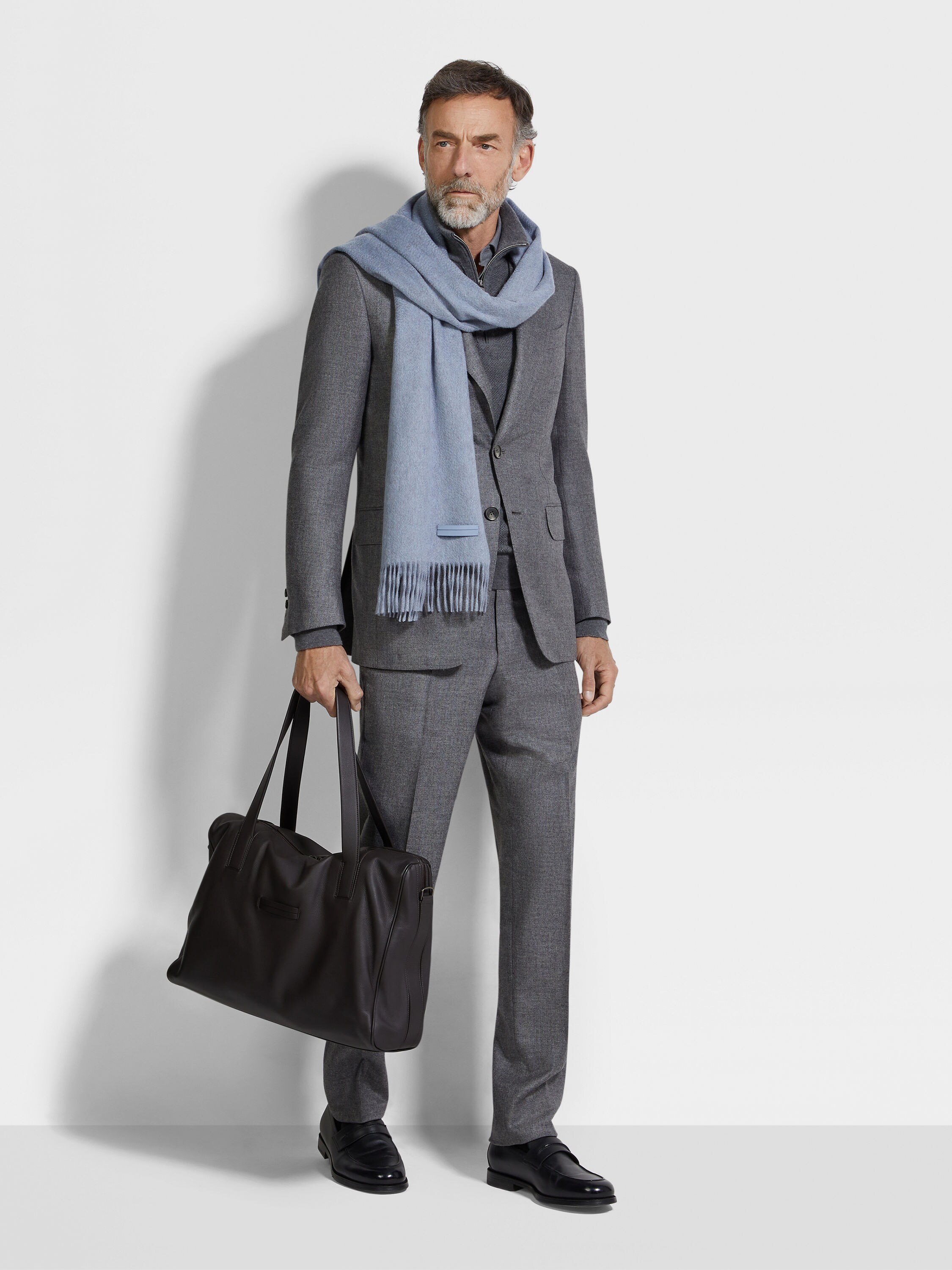 Grey Oasi Cashmere Suit Main product photo
