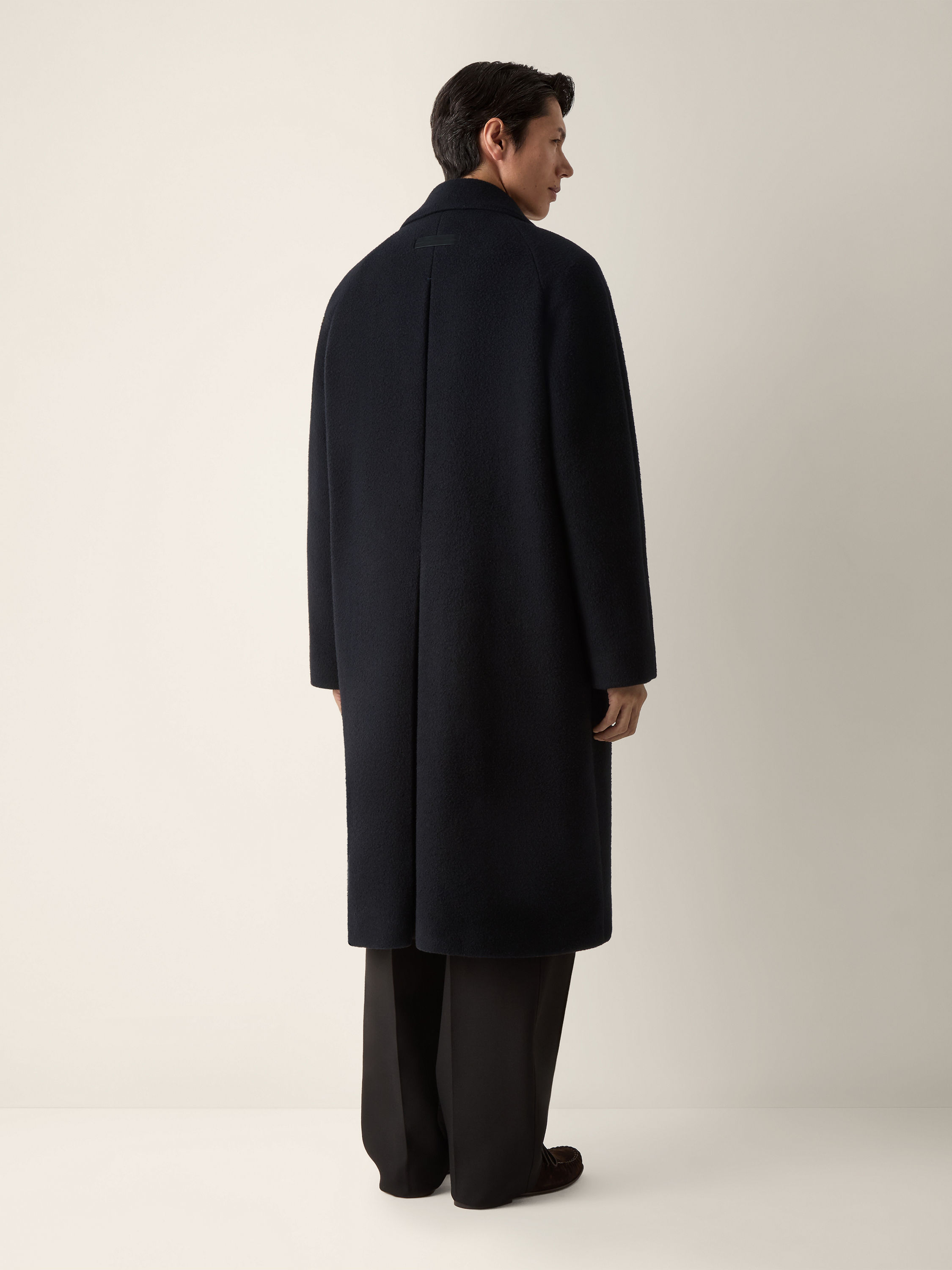 Black Cashmere Overcoat Product detail photo #5