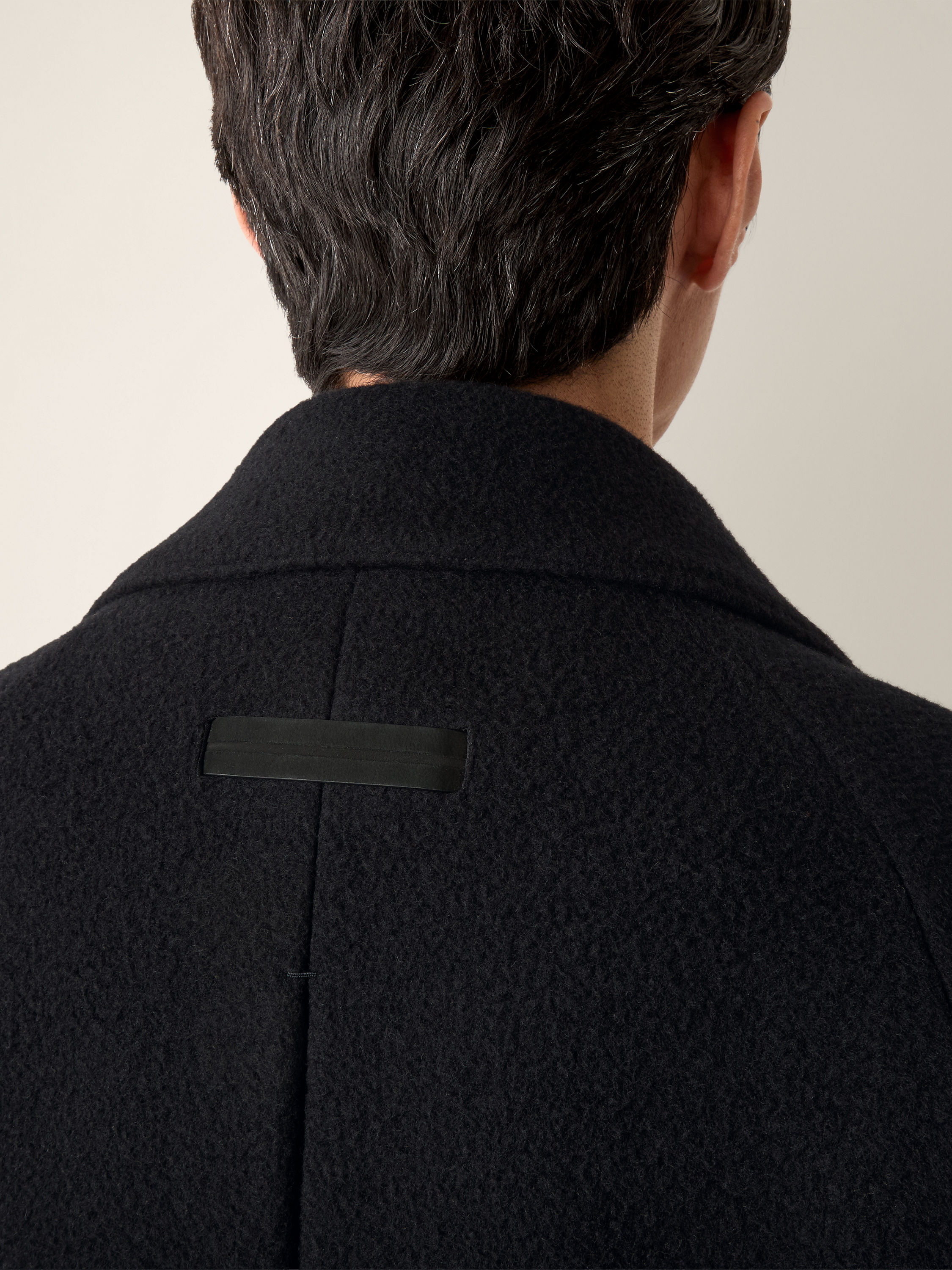 Black Cashmere Overcoat Product detail photo #2