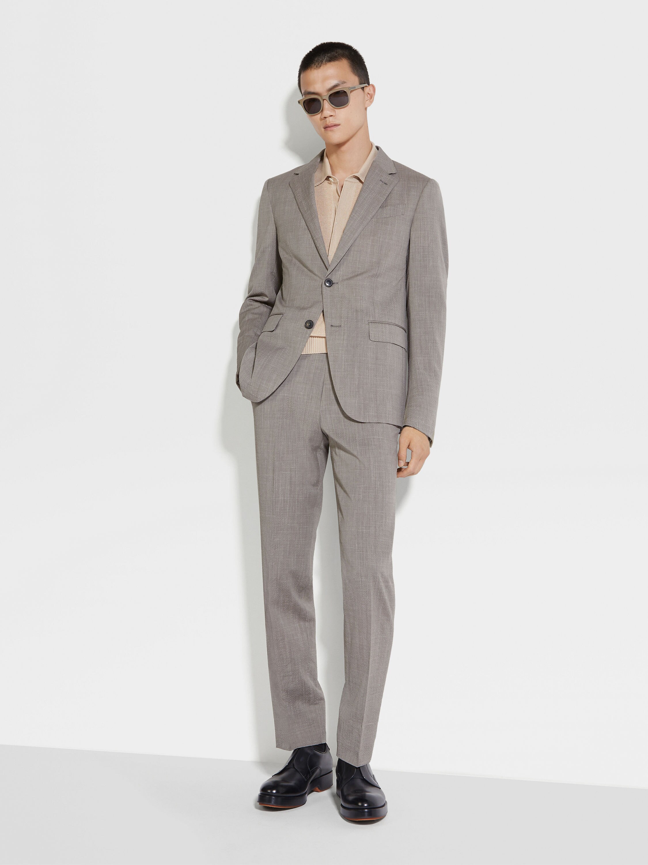 Taupe Trofeo™ Seersucker Wool Silk and Linen Blend Pants Product detail photo #2