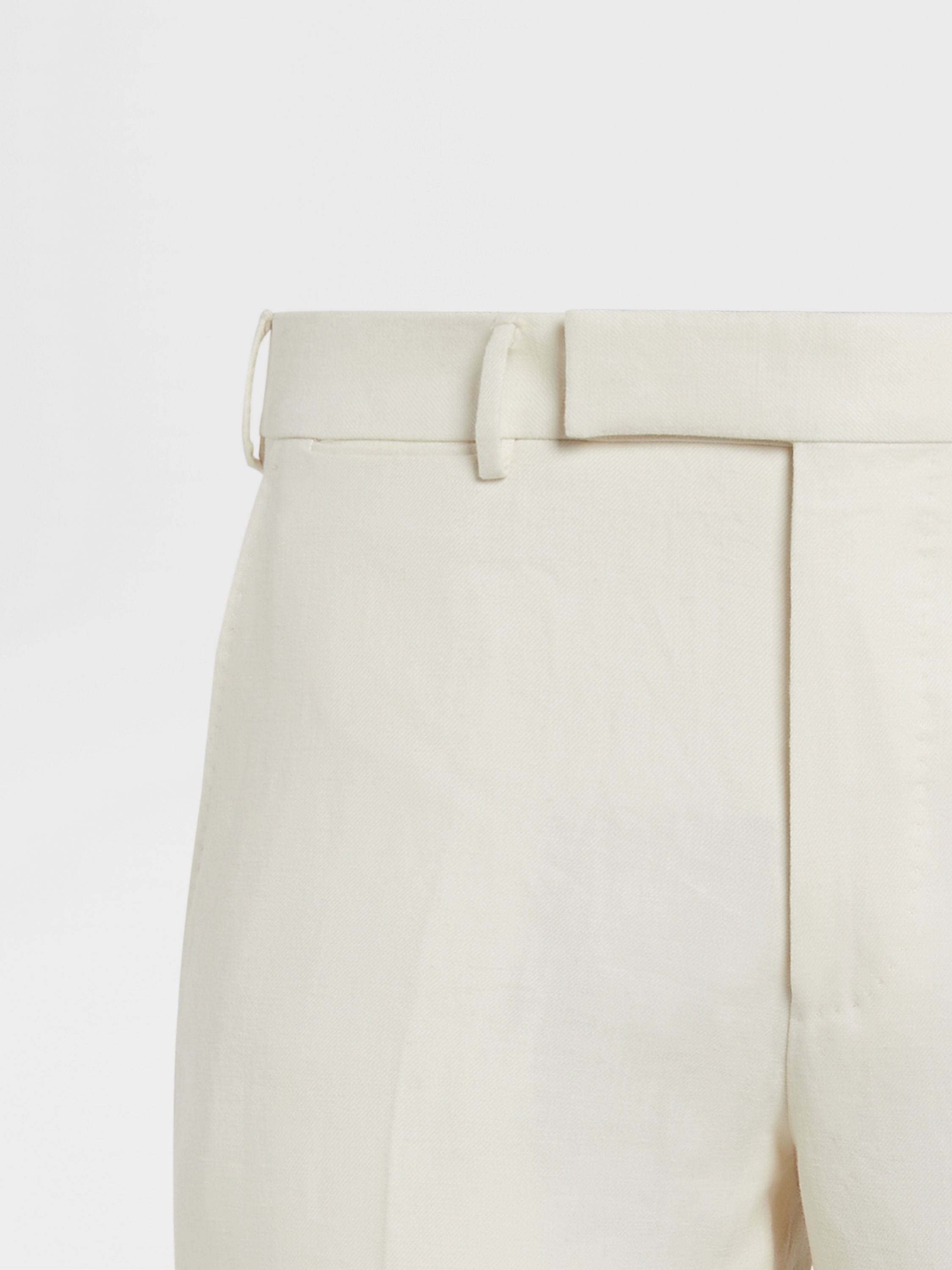 White Oasi Lino Blue Flower Pants Product detail photo #2