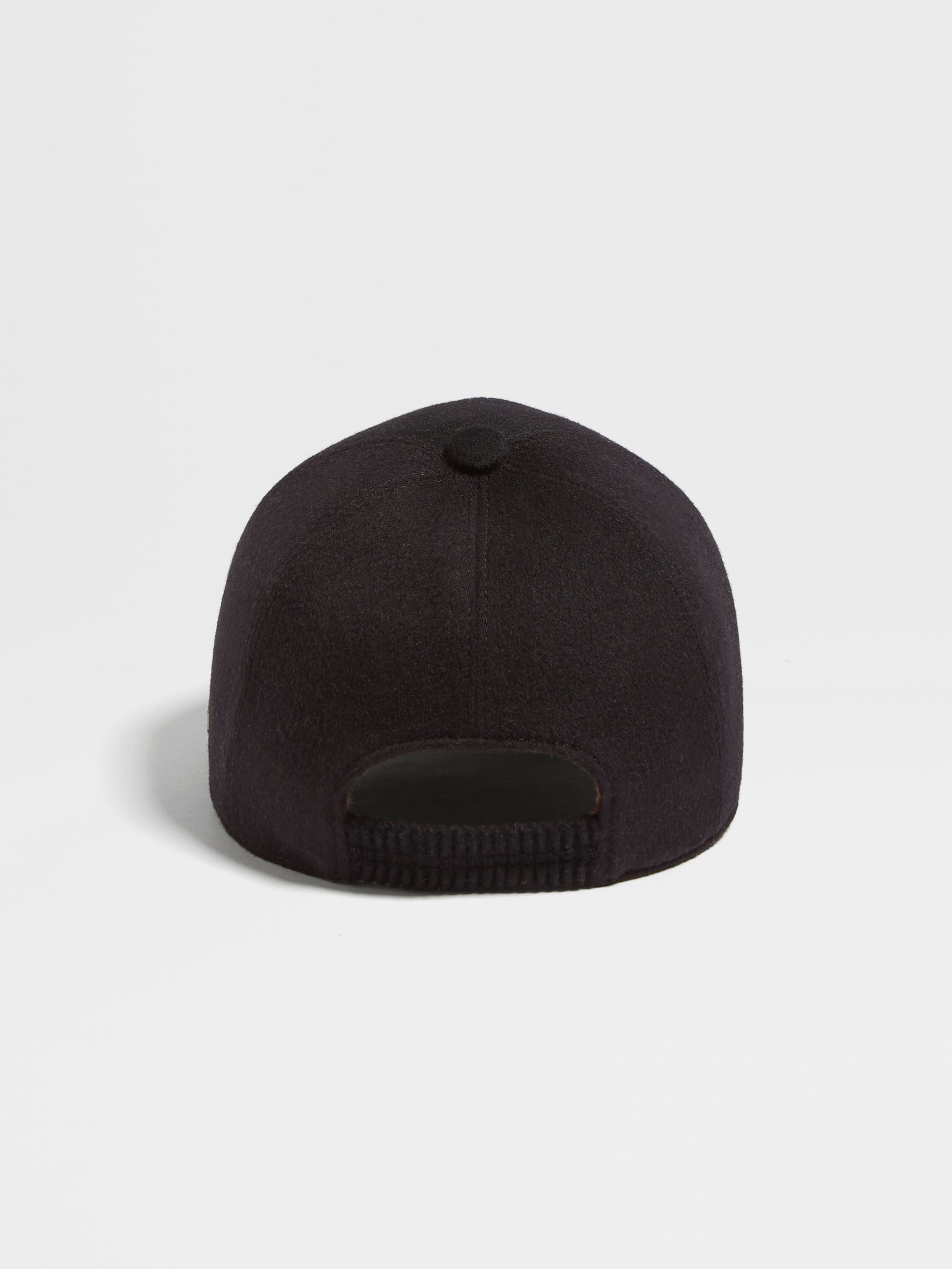 Black Oasi Cashmere Baseball Cap Product detail photo #2
