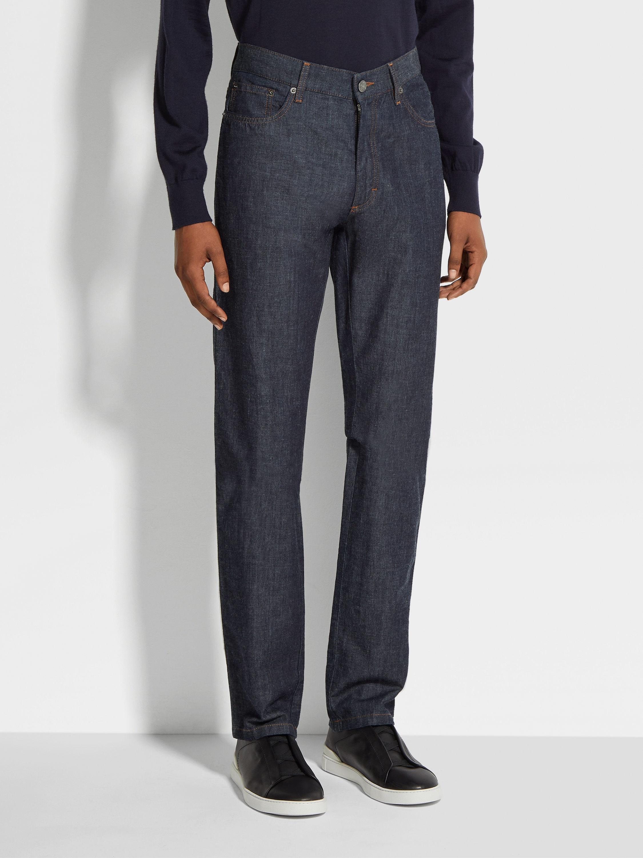 Dark Blue Rinse-washed Cotton and Linen Roccia Jeans Product detail photo #3