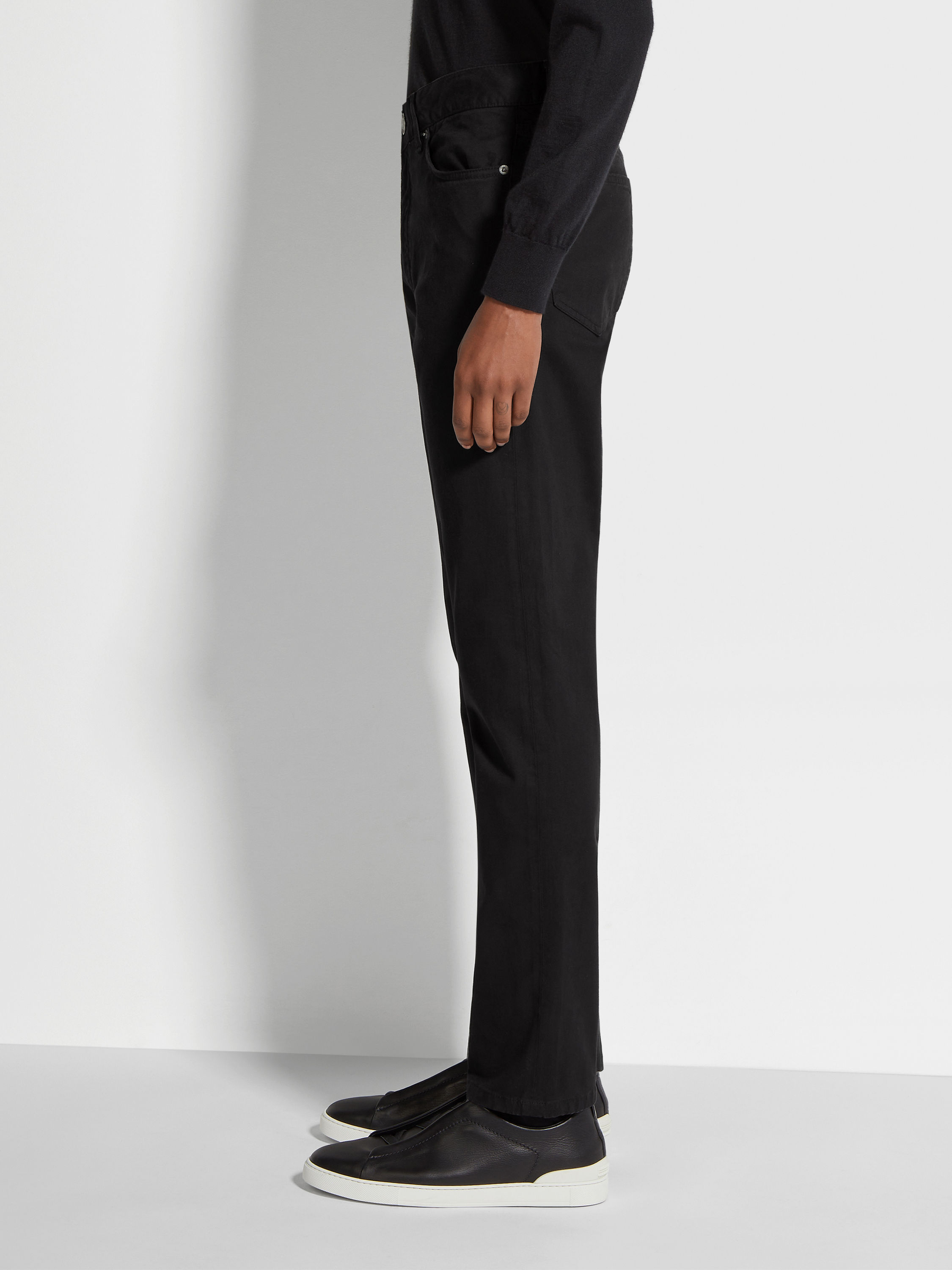 Black Stretch Cotton Roccia Jeans Product detail photo #2