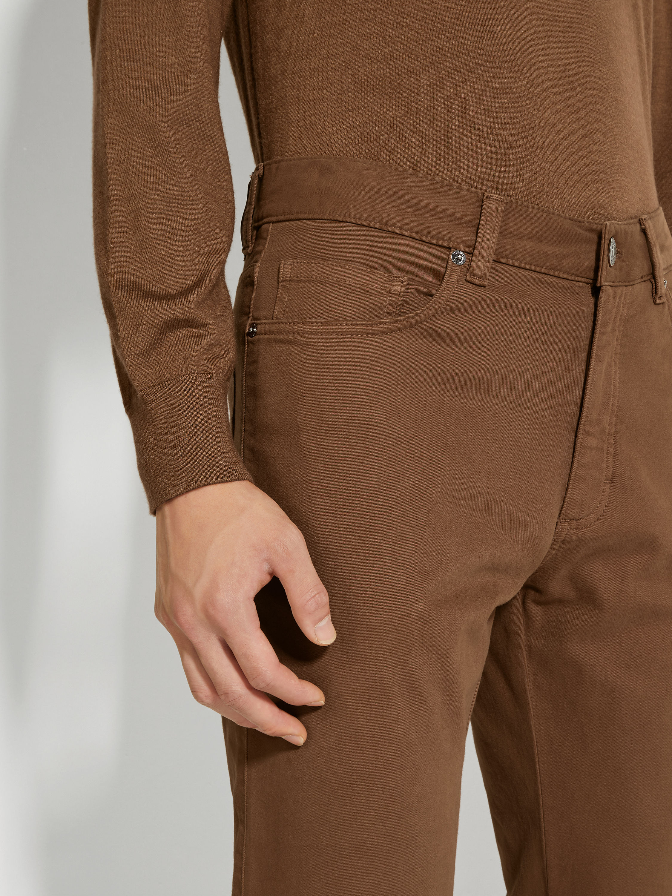 深 Foliage 色弹力棉质 Roccia 牛仔裤 产品细节图 #1