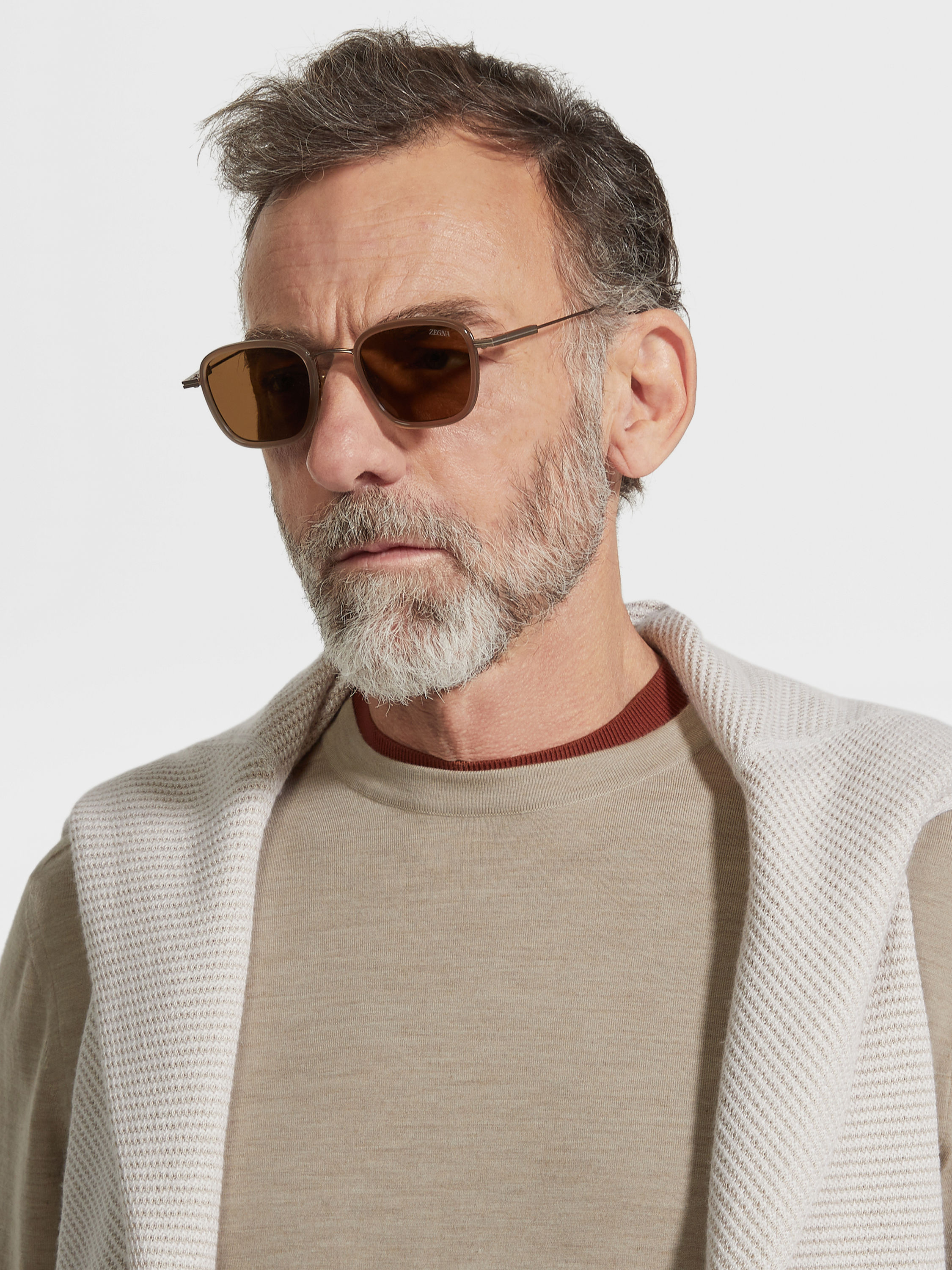 浅棕色钛合金和醋酸纤维太阳镜 产品细节图 #3