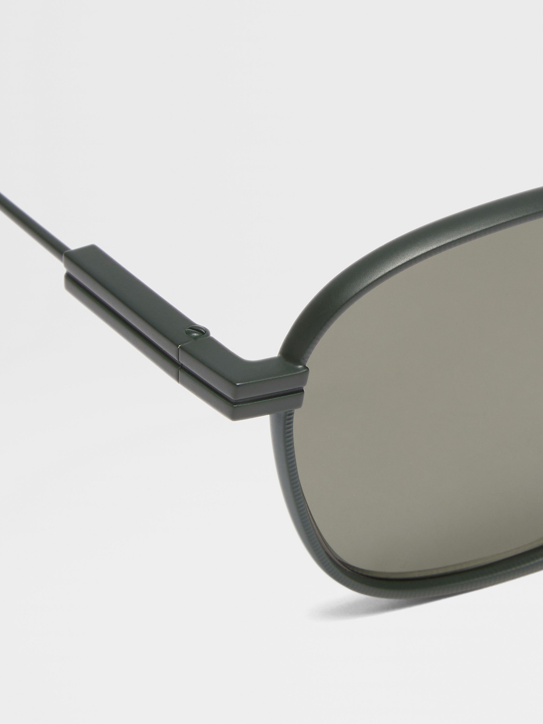 Dark Green Orizzonte I Metal Sunglasses Product detail photo #1