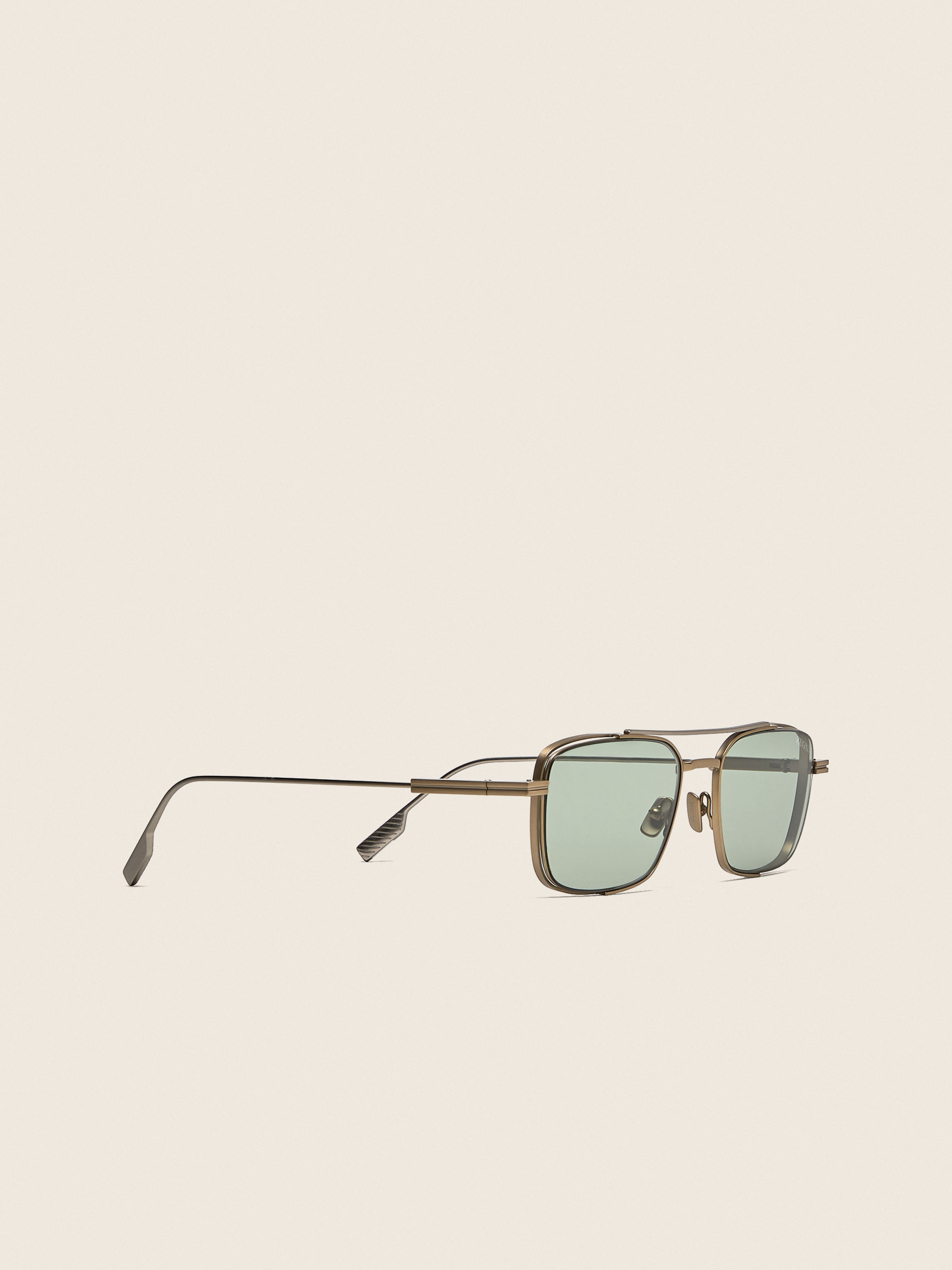 金色钛金属太阳镜 产品细节图 #2