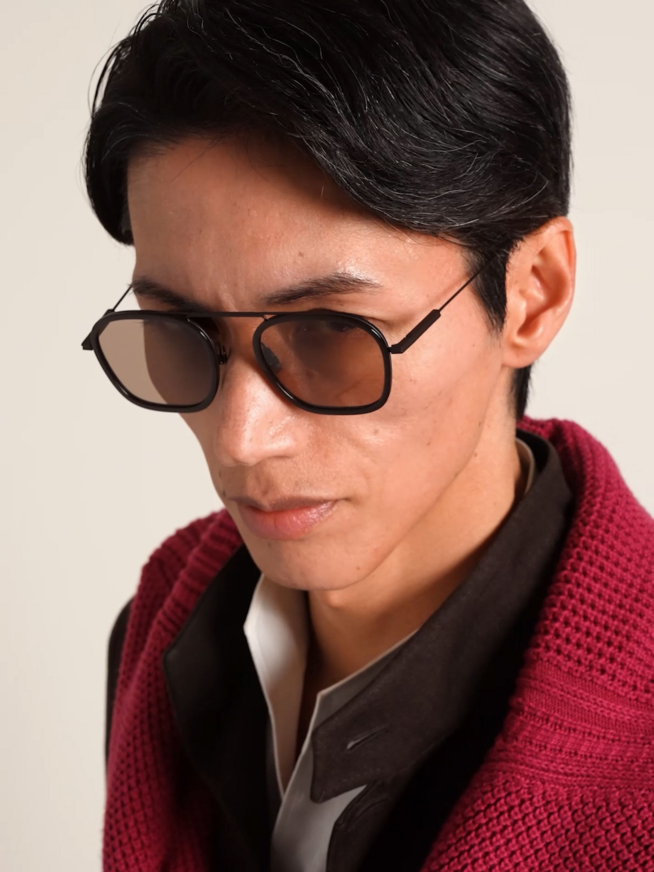 深棕色 Orizzonte I 钛金属太阳镜