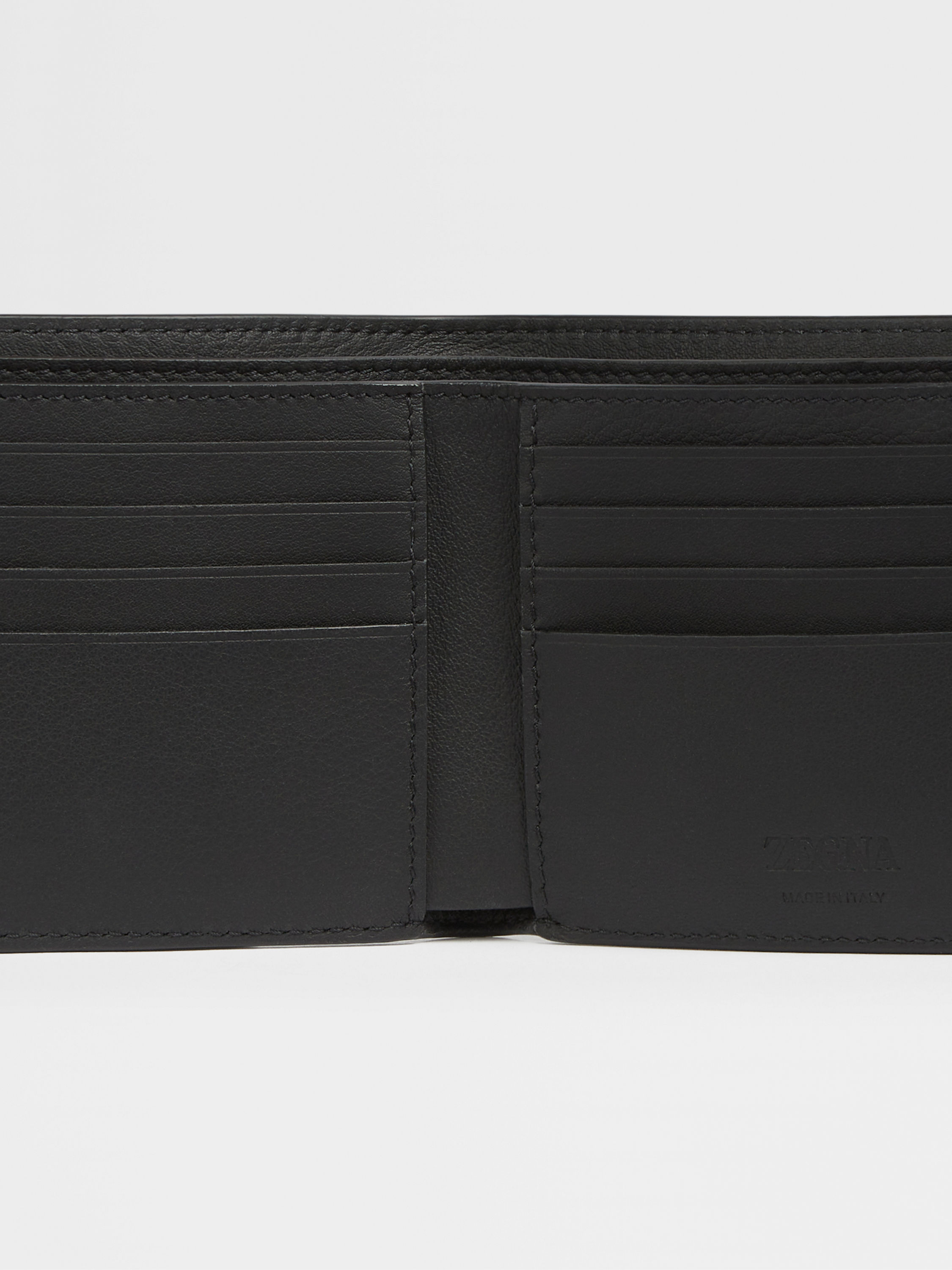 Black Leather Billfold Wallet Product detail photo #1