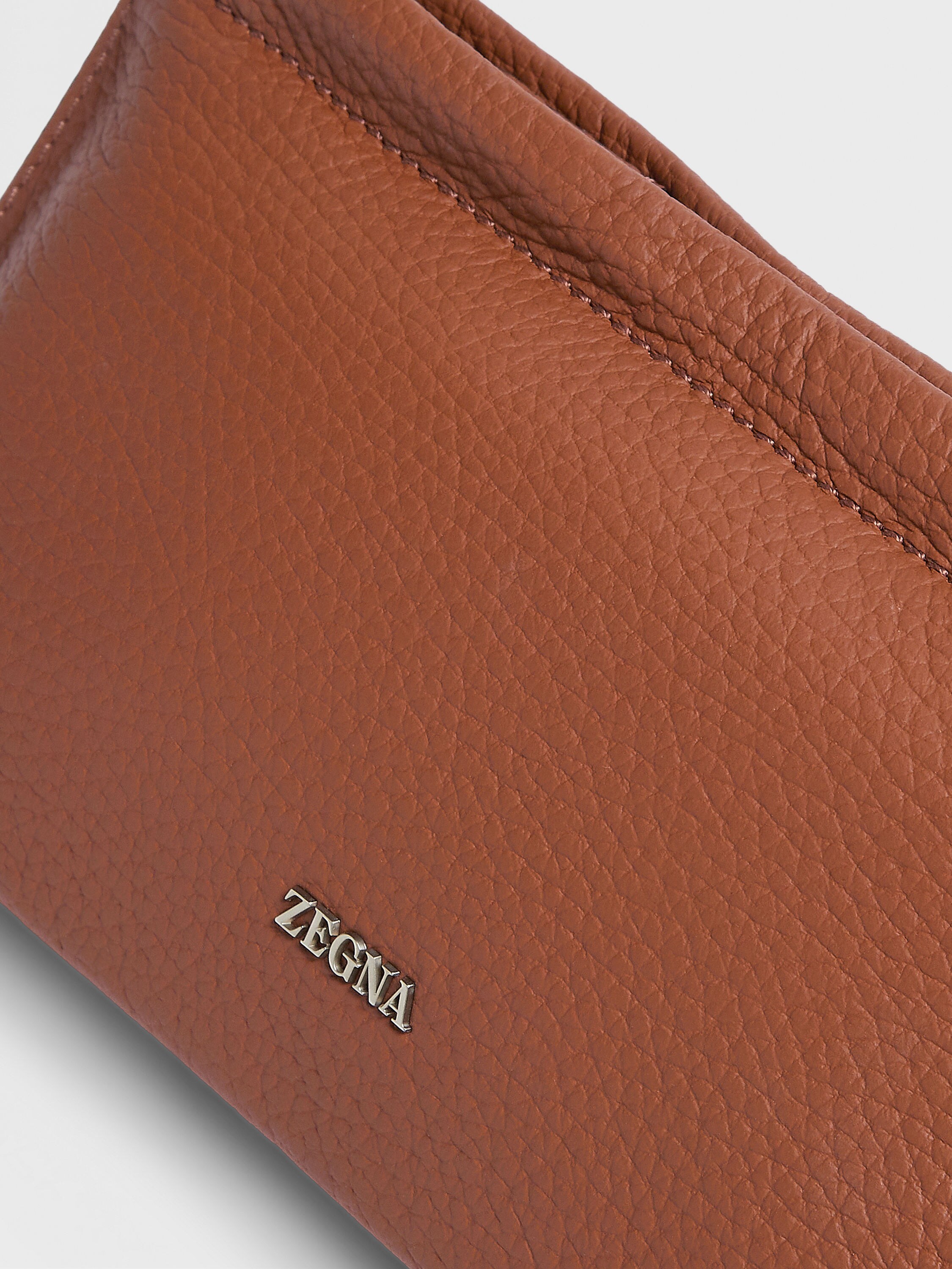 Foliage 色鹿皮小号立式手包 产品细节图 #4