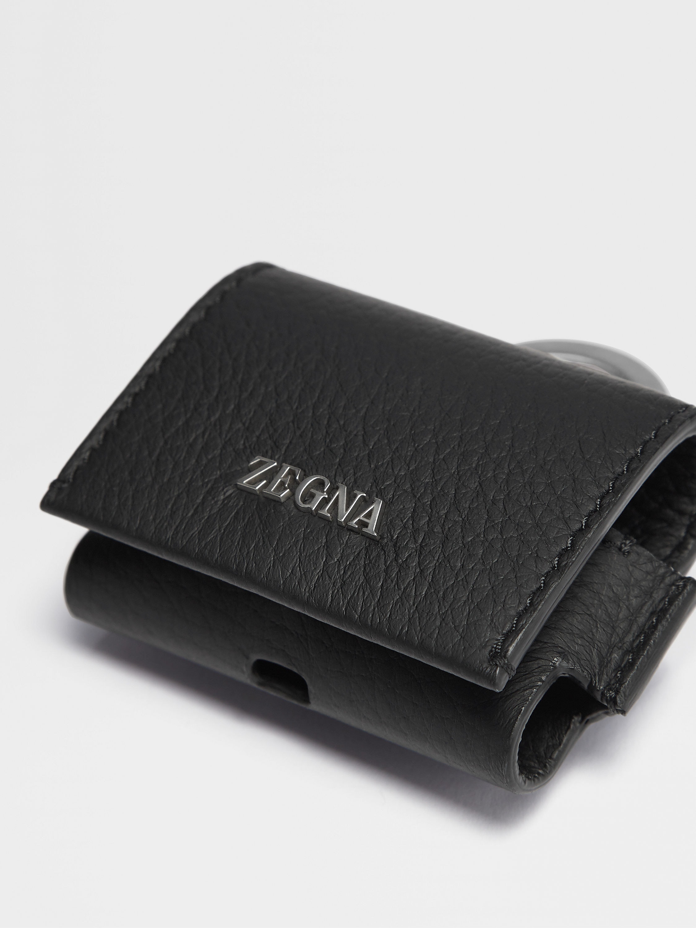 Black Deerskin AirPods Pro Case Product detail photo #4