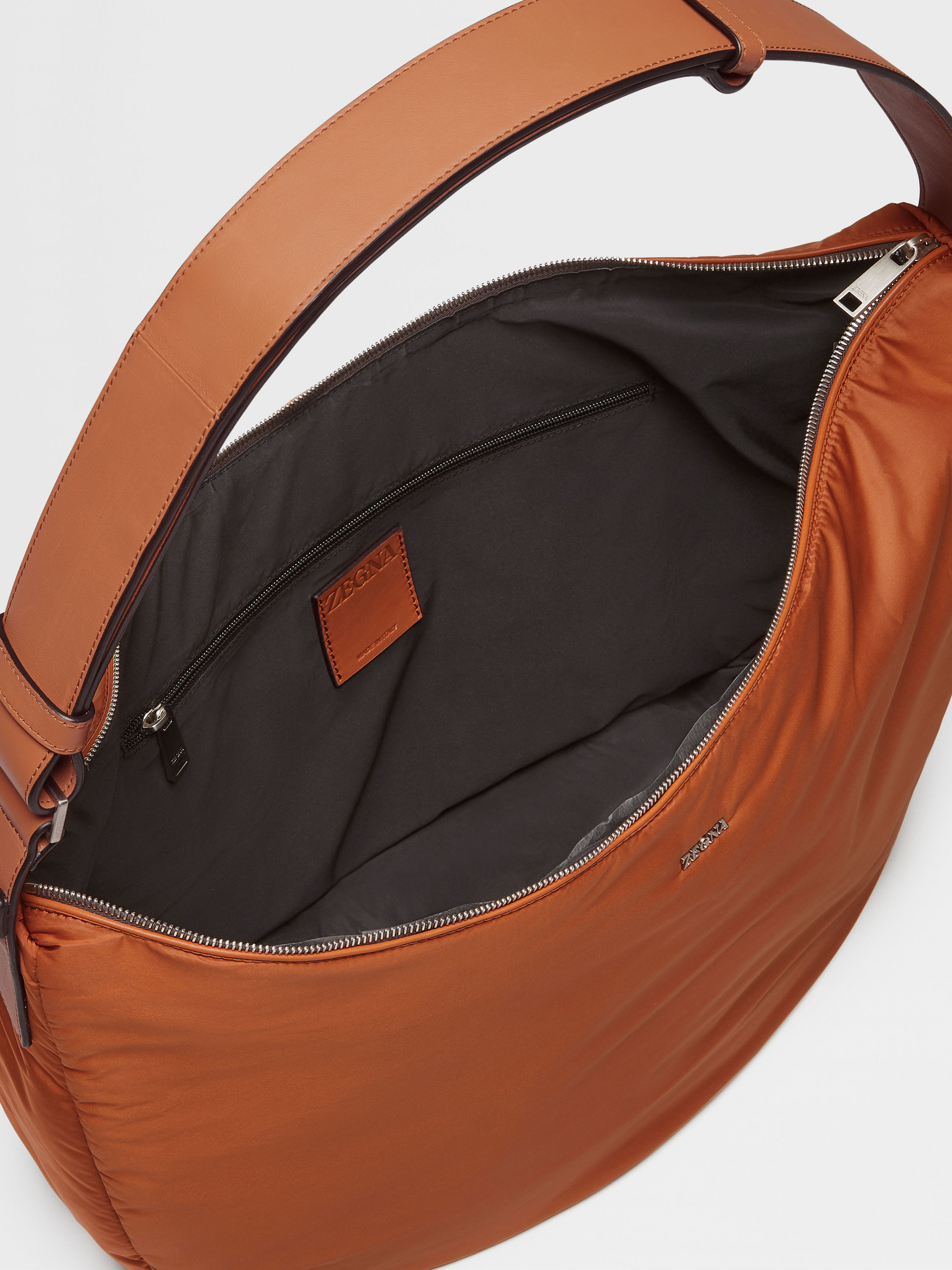 Foliage 色高科技面料手袋 产品细节图 #3