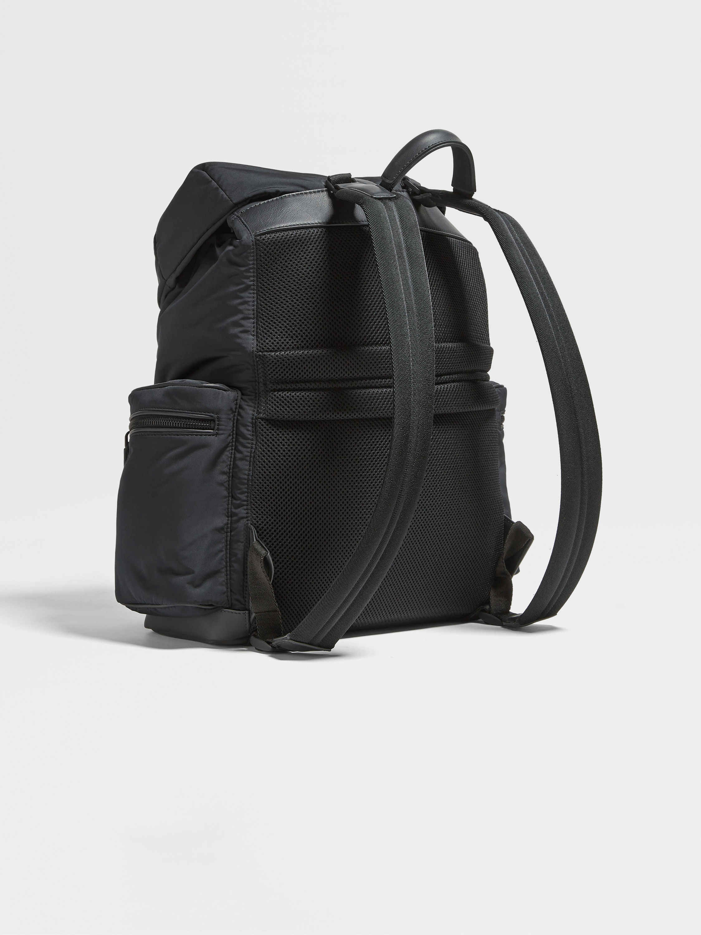 Black Technical Fabric Special Backpack Product detail photo #2