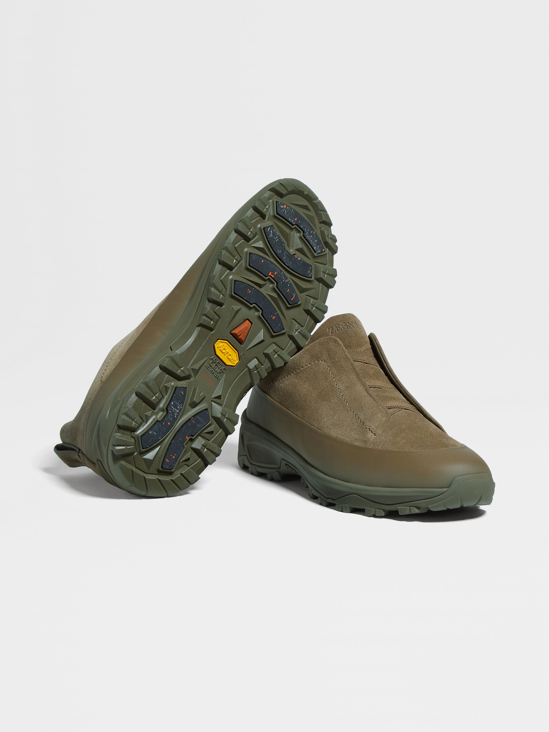 卡其色麂皮和皮革 Triple Stitch™ Monte 奢华休闲鞋 产品细节图 #4