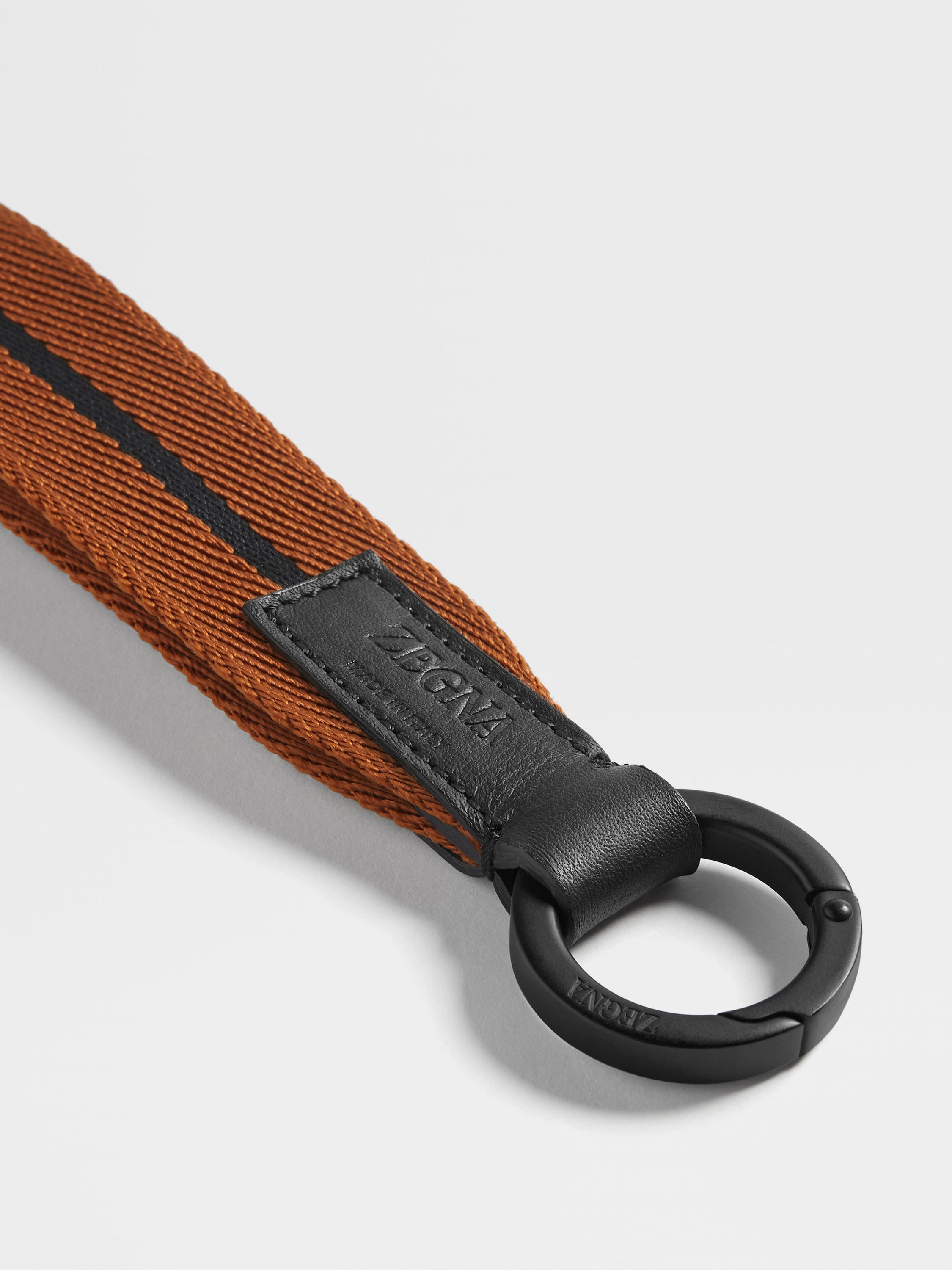 Foliage 色配黑色织带钥匙圈 產品細節圖 #1