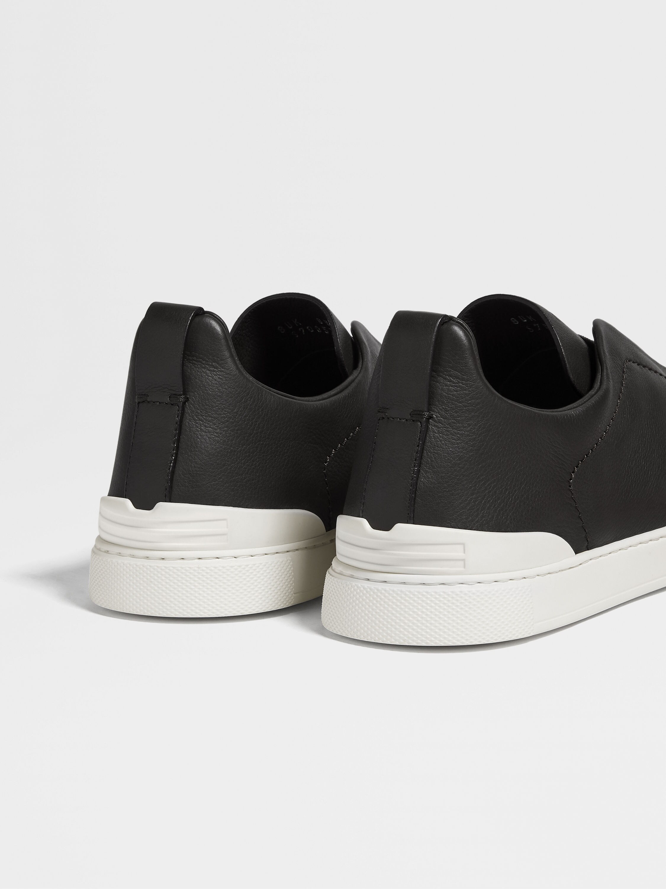 黑色 Triple Stitch™ SECONDSKIN 奢华休闲鞋 產品細節圖 #1