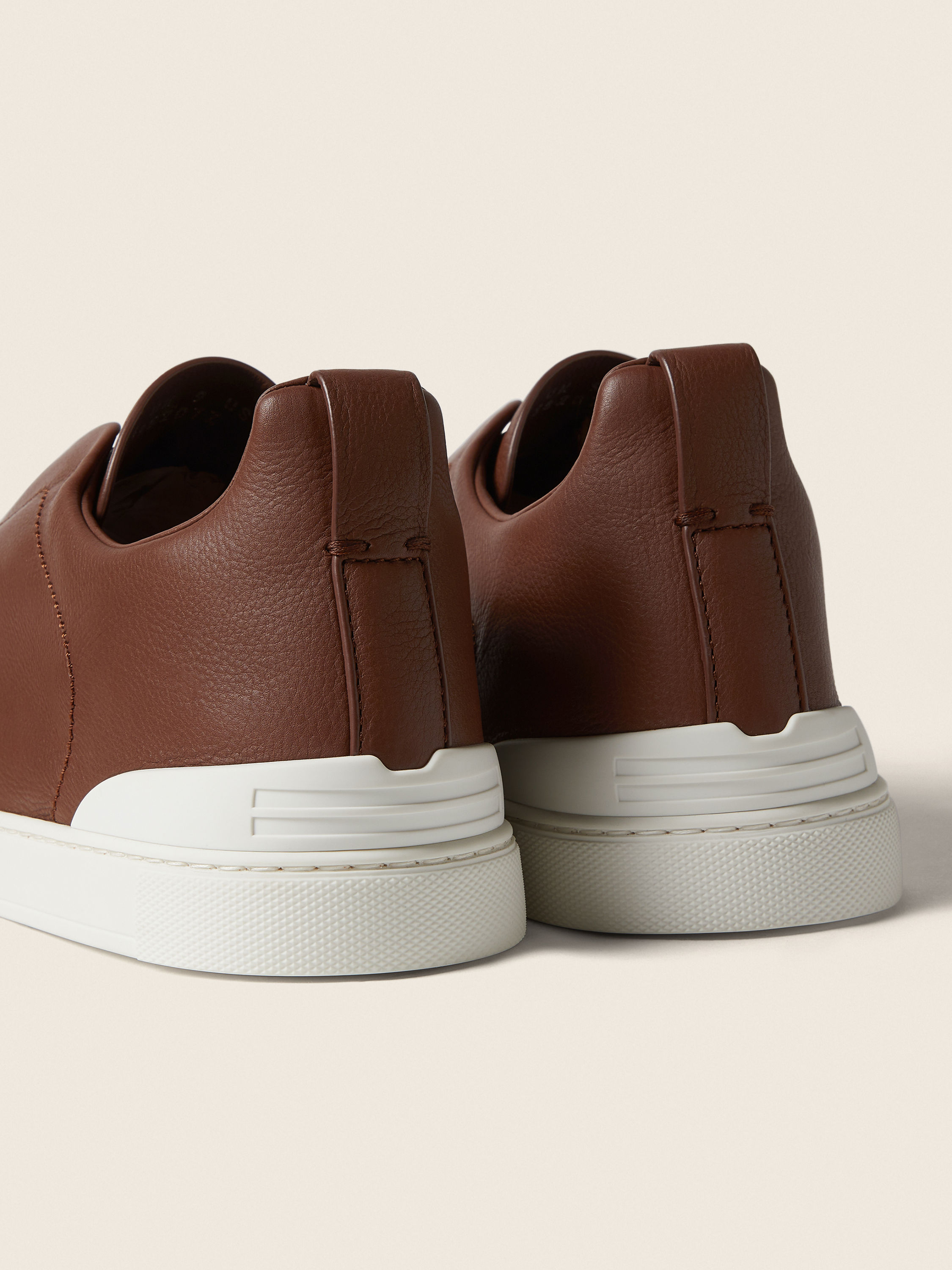 杏仁棕 Triple Stitch™ SECONDSKIN 奢华休闲鞋 產品細節圖 #1