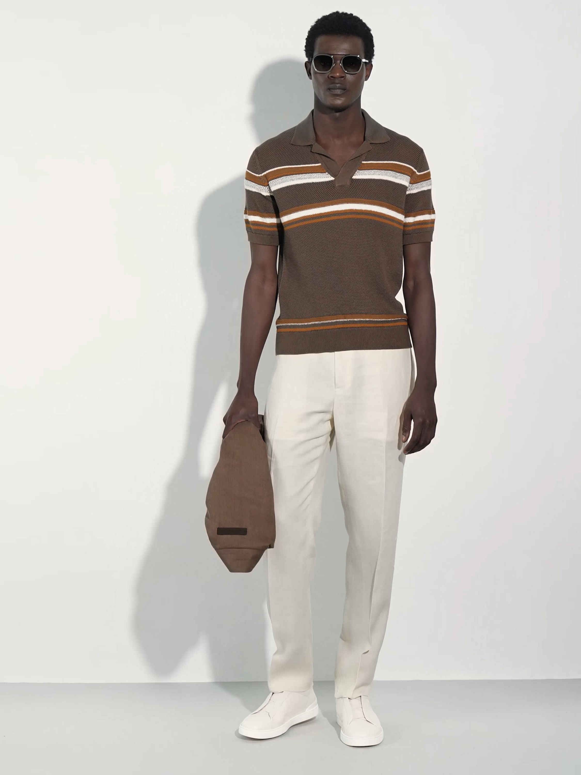 白色 Triple Stitch™ SECONDSKIN 奢华休闲鞋