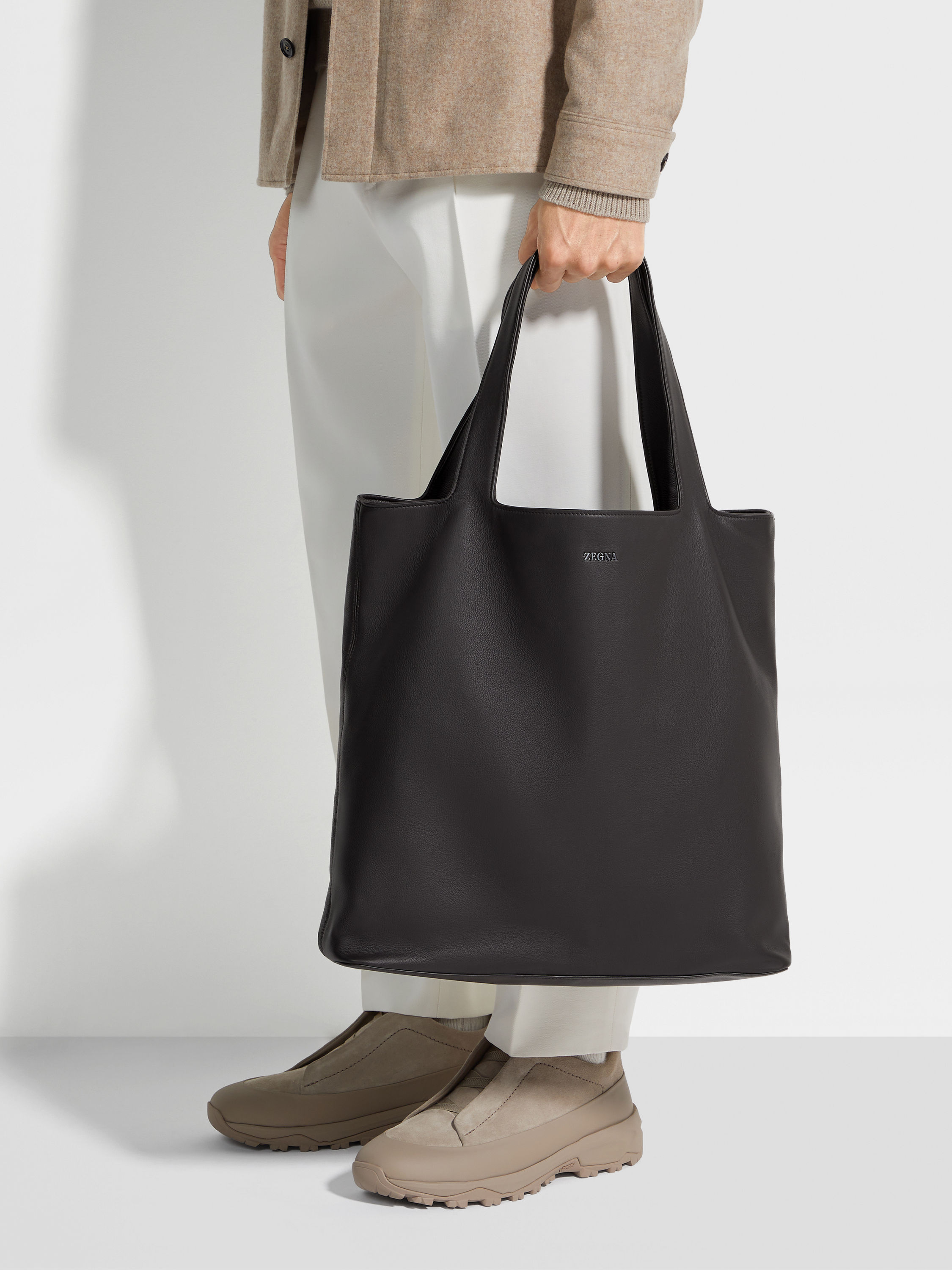 Dark Brown SECONDSKIN Tote Bag Product detail photo #1