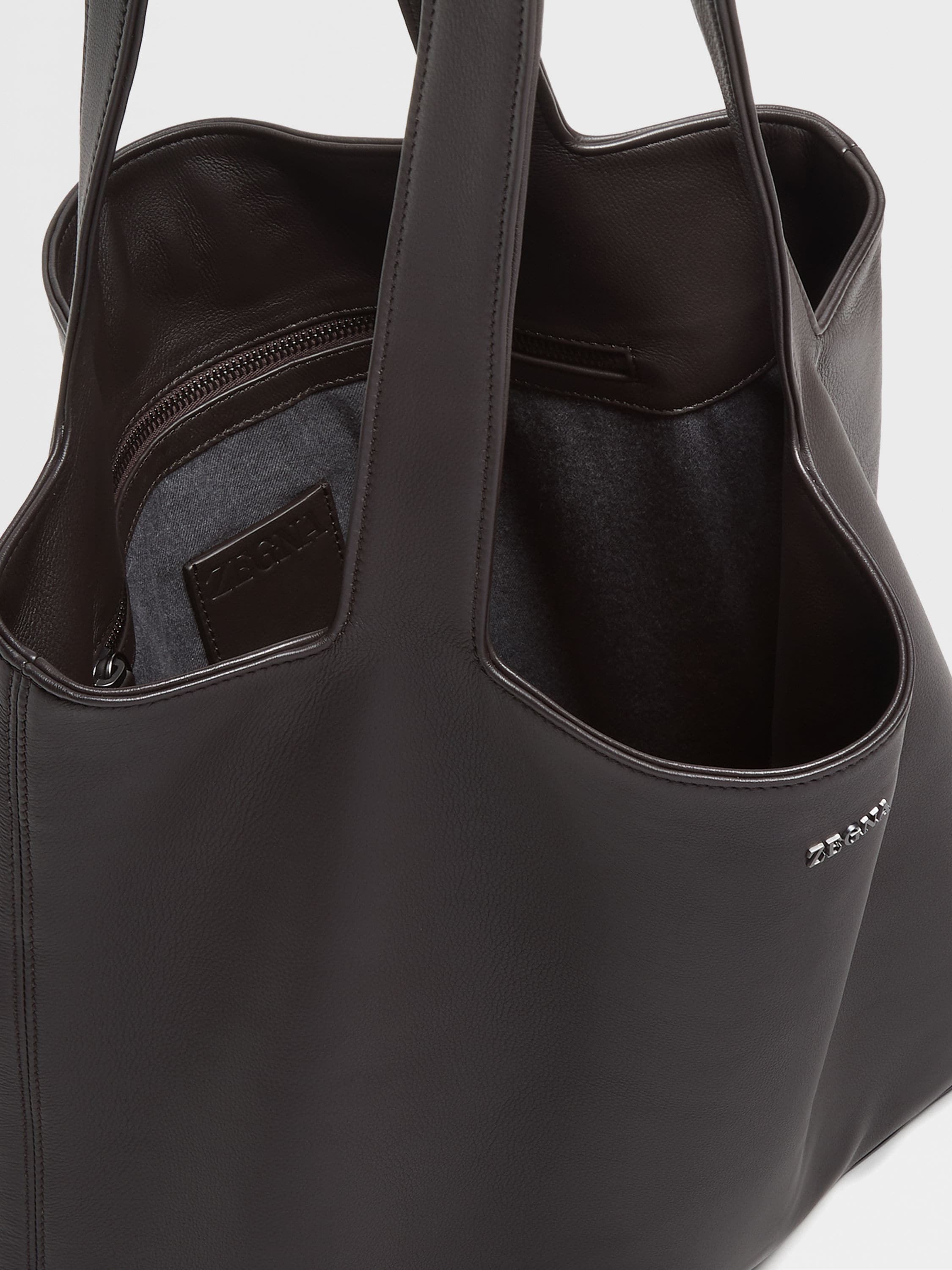 Dark Brown SECONDSKIN Tote Bag Product detail photo #3