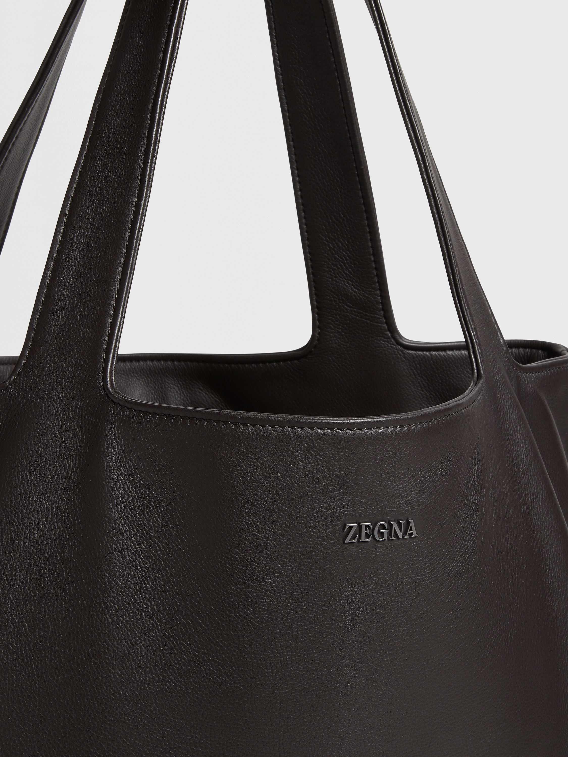 Dark Brown SECONDSKIN Tote Bag Product detail photo #4