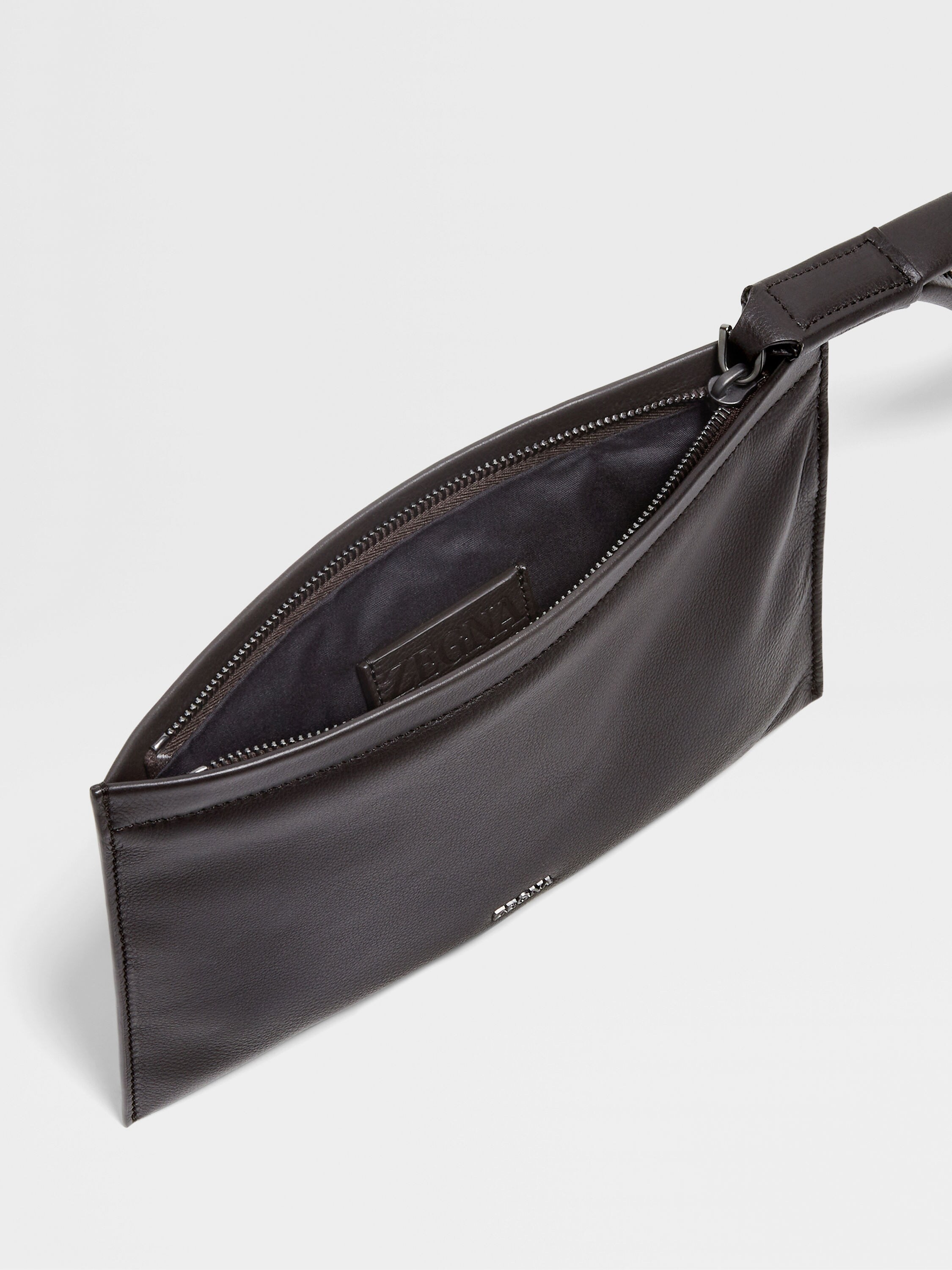 深棕色 SECONDSKIN 手拿包 产品细节图 #1