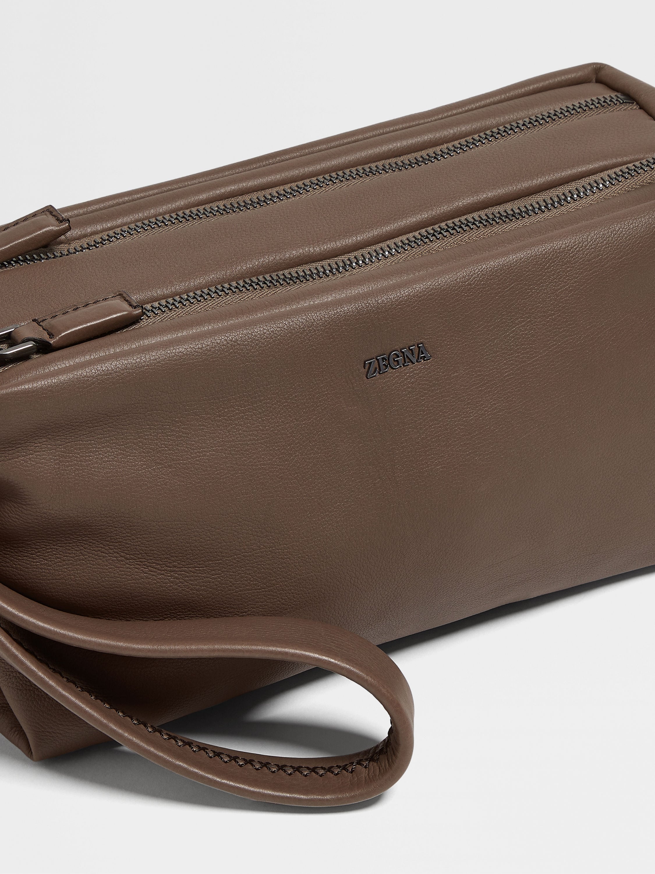 Brown SECONDSKIN Pouch Product detail photo #4