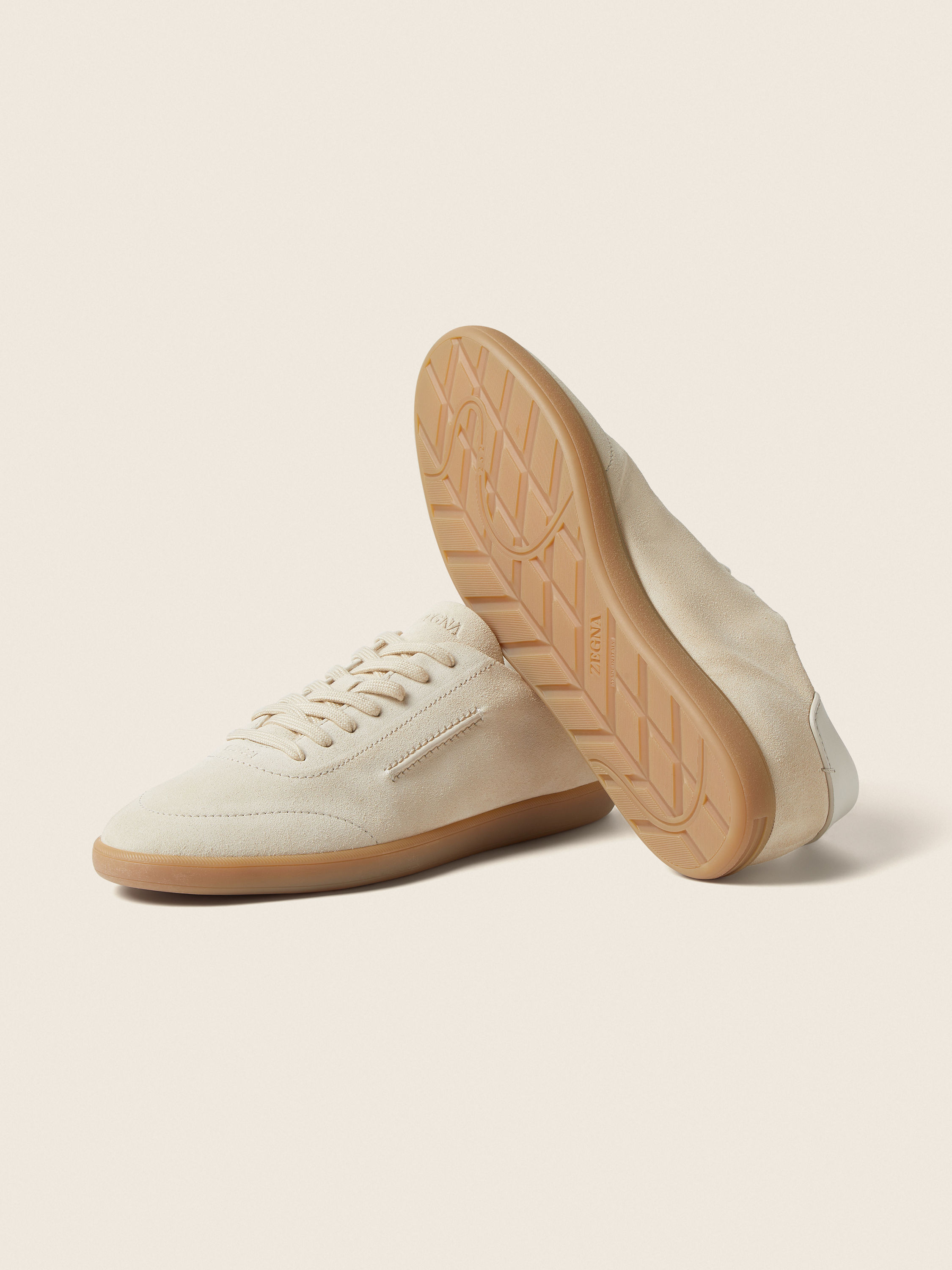 白色 232 绒面革运动鞋 产品细节图 #5