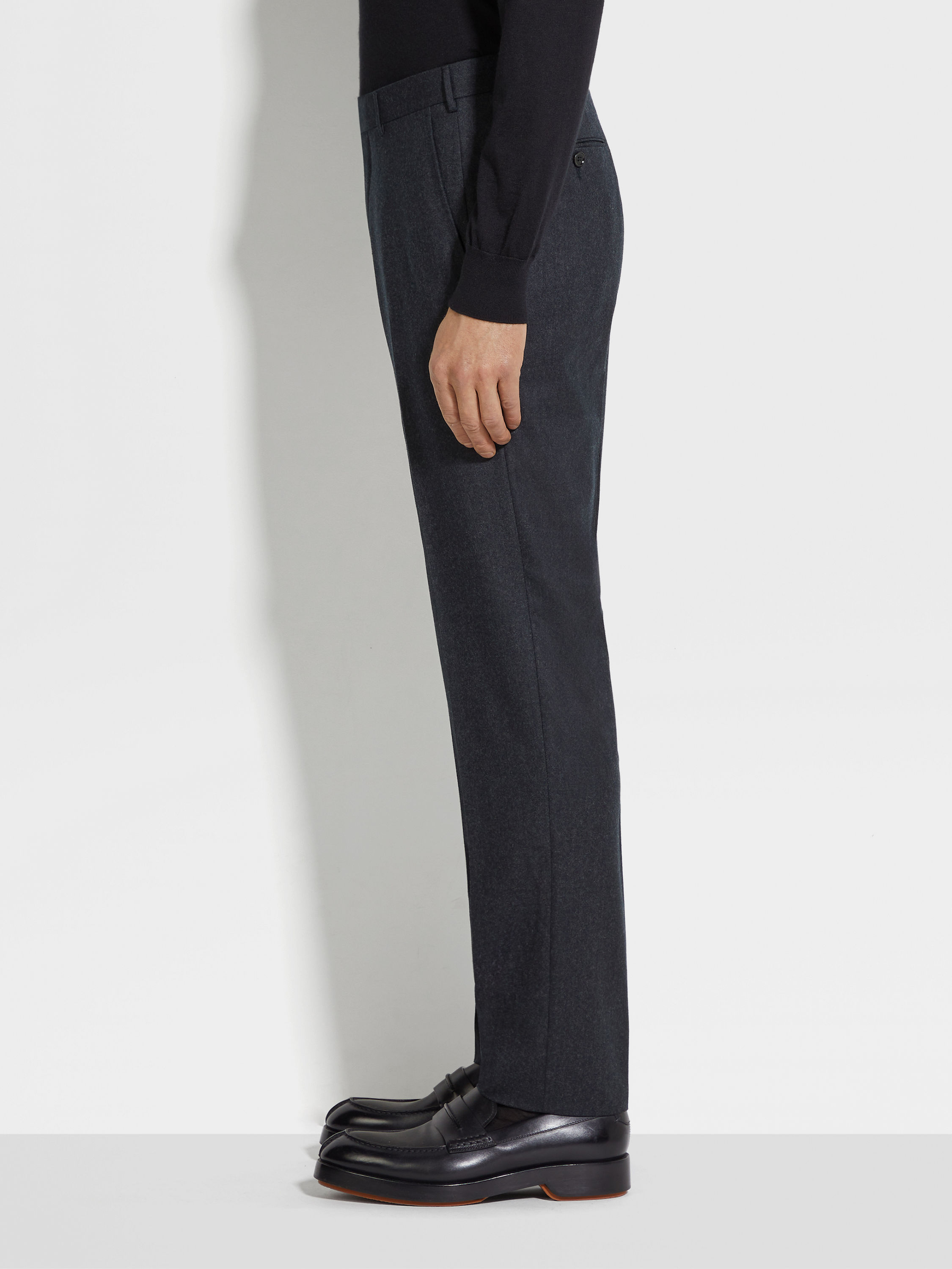 深灰色羊毛长裤 产品细节图 #2