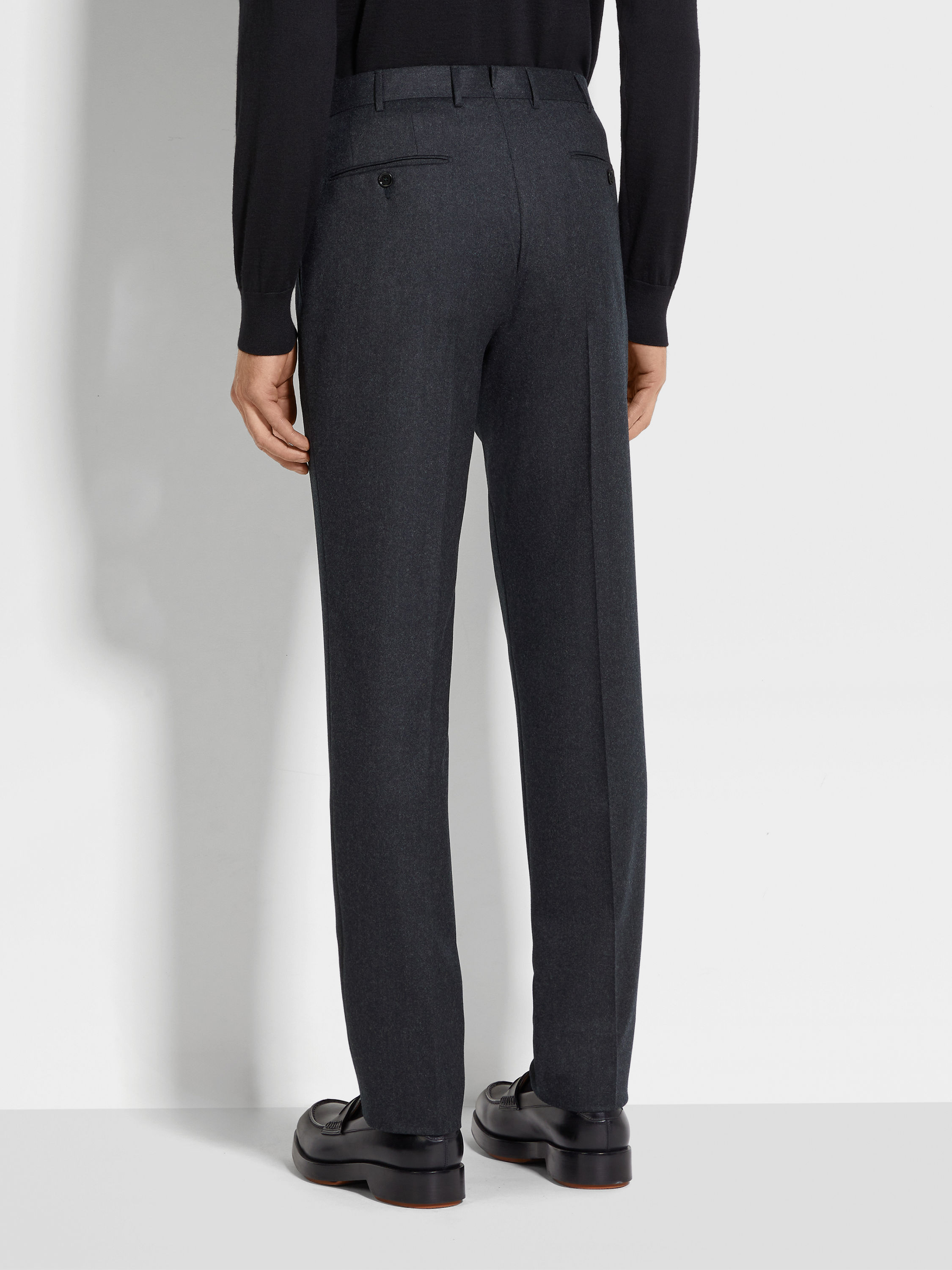 深灰色羊毛长裤 产品细节图 #4