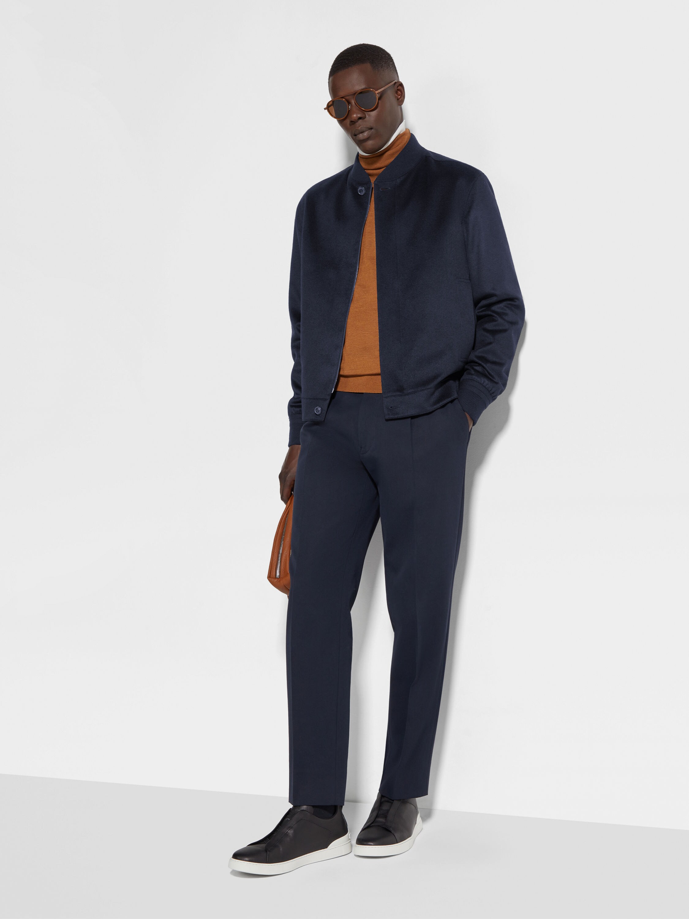 Navy Blue Cotton and Wool Pants Product detail photo #2