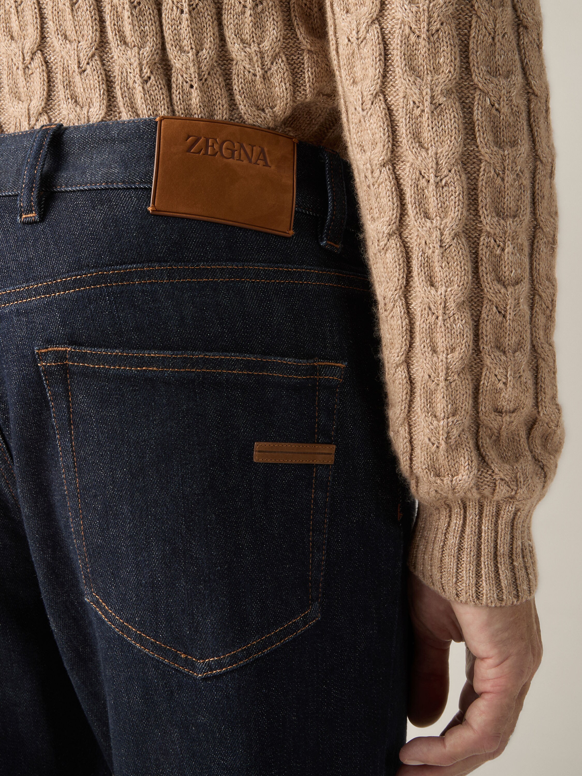 午夜蓝漂洗弹力棉质 Roccia 牛仔裤 产品细节图 #1