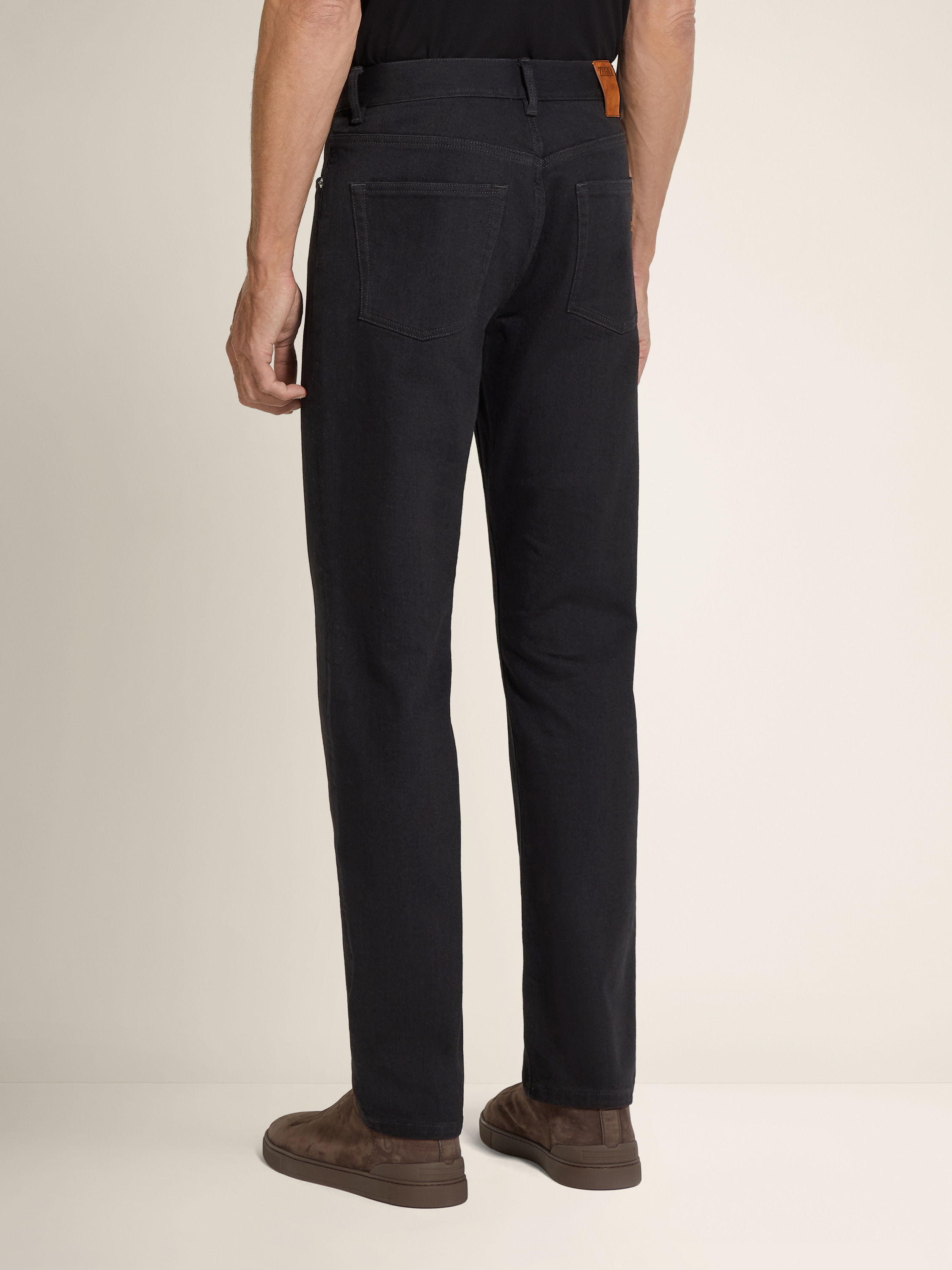 Black Rinse-washed Stretch Cotton Roccia Jeans  Product detail photo #4