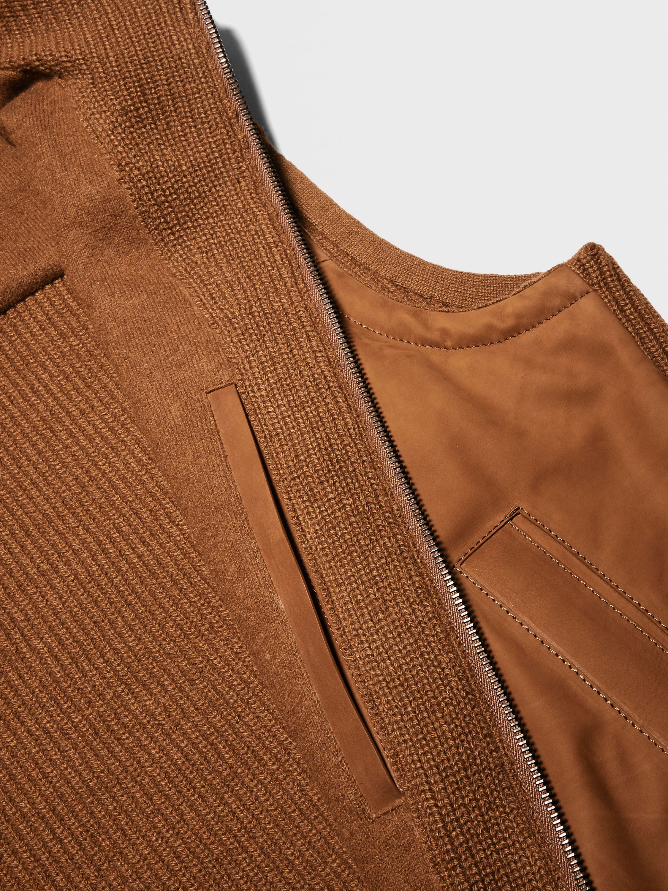 Leather Vest Product detail photo #5