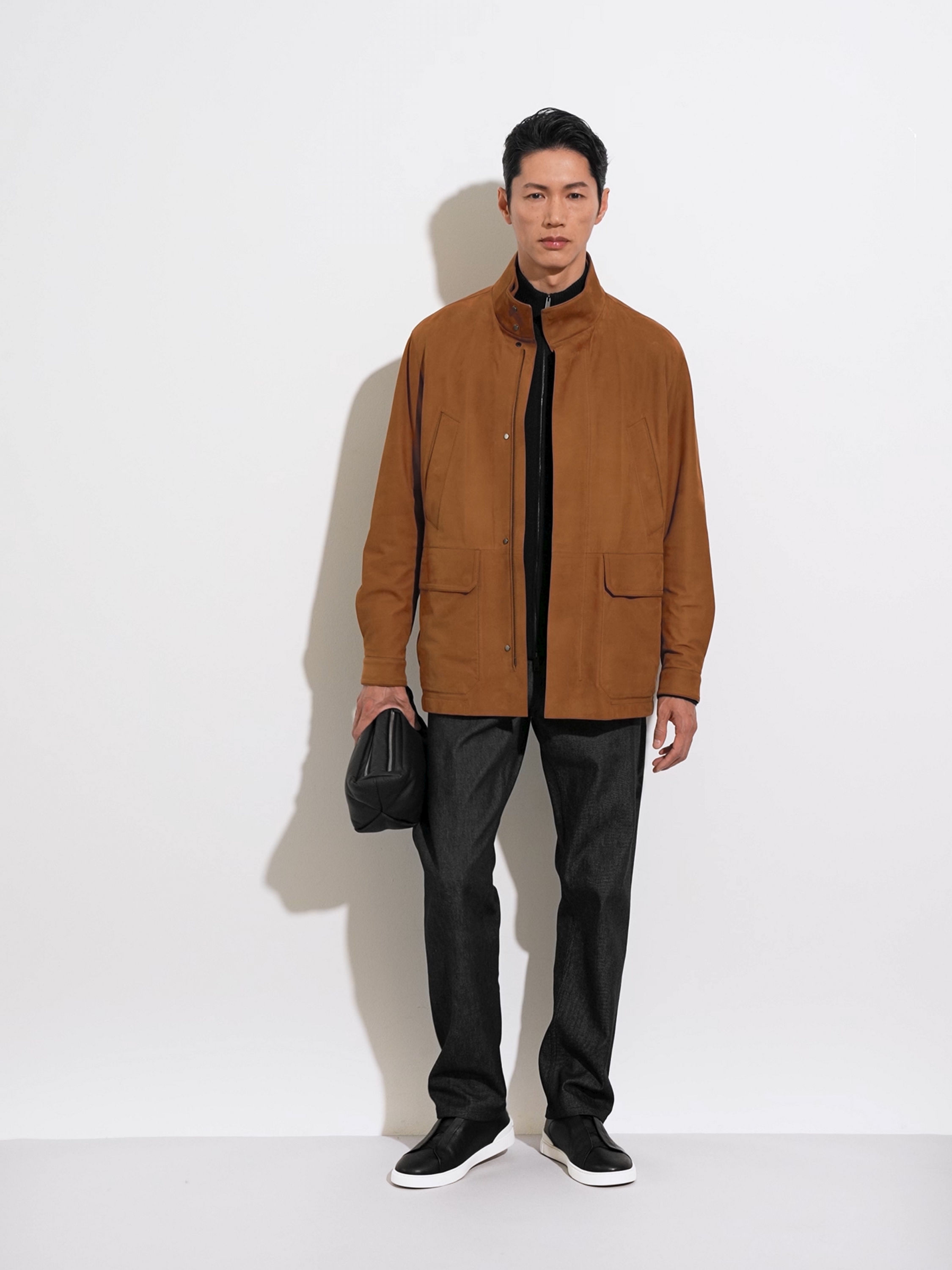 正绒面革短外套