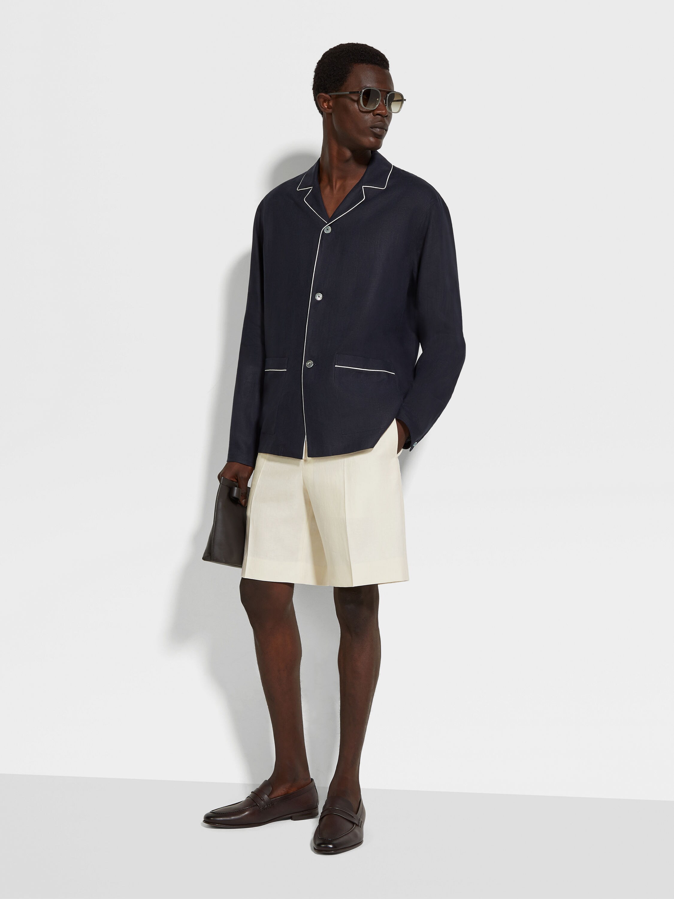 White Oasi Lino Shorts Product detail photo #2