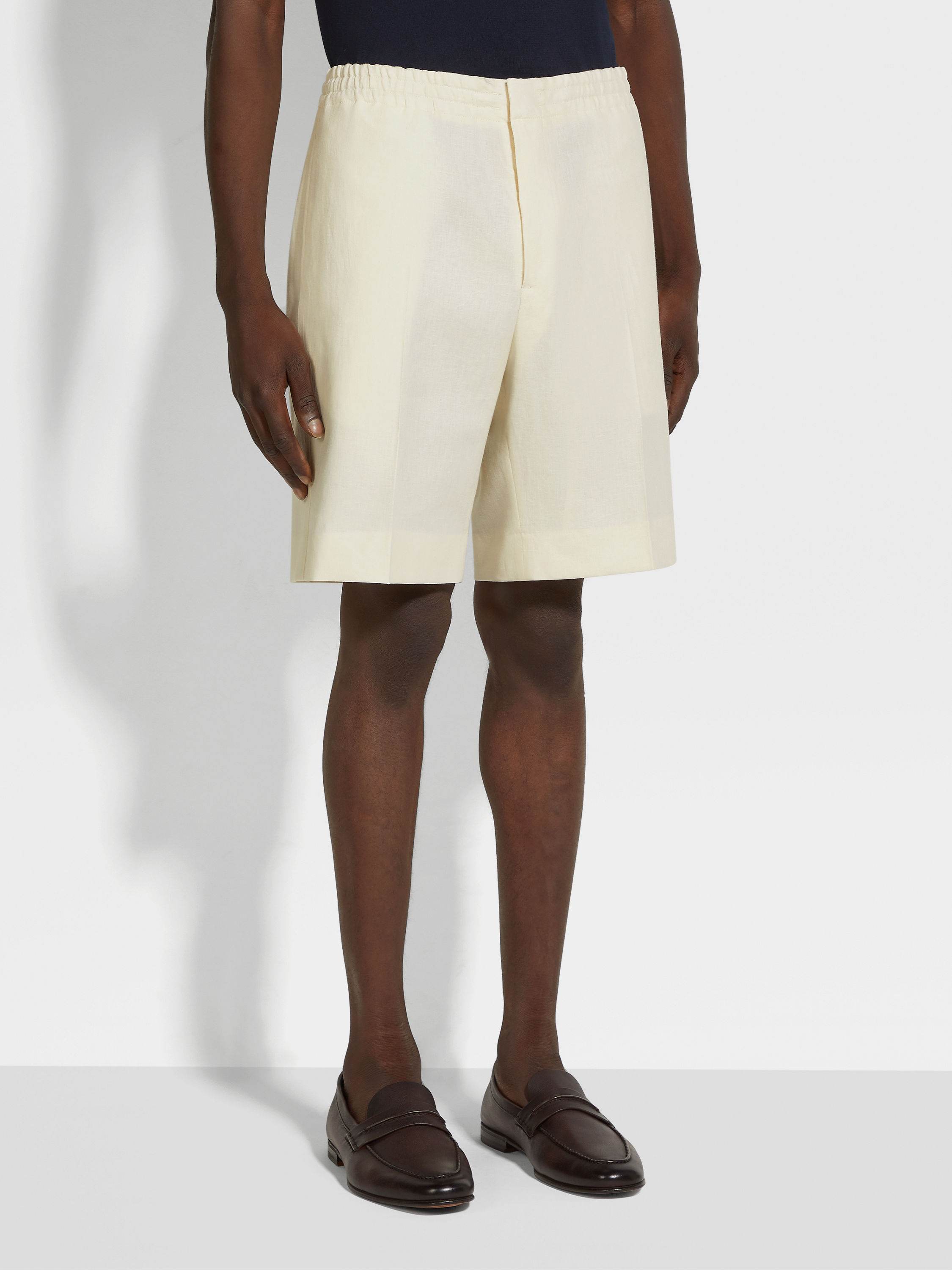 White Oasi Lino Shorts Product detail photo #4