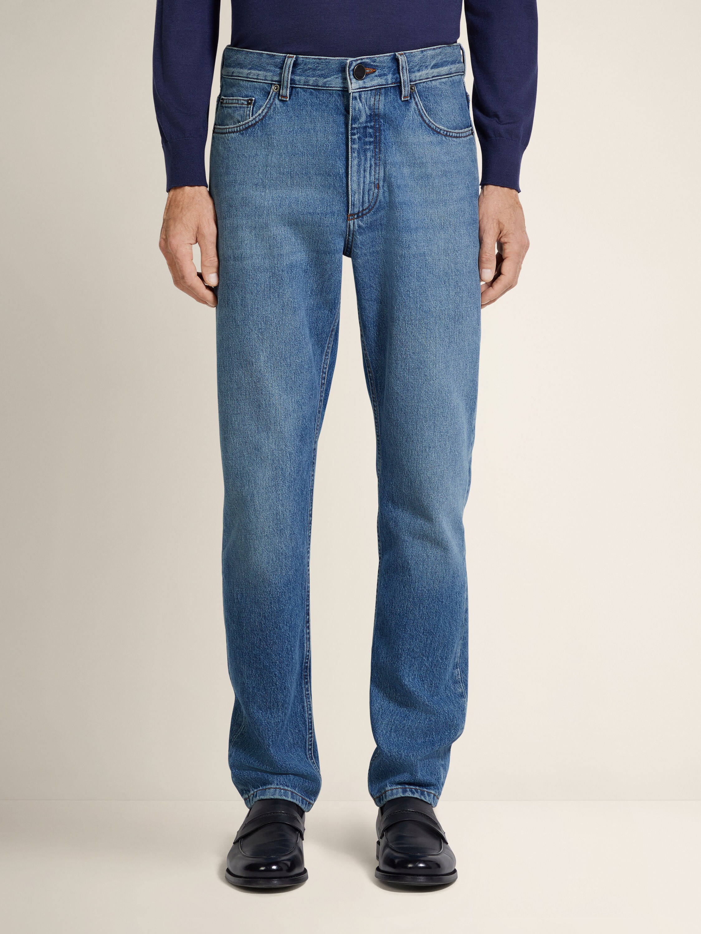 Blue Stone-washed Cotton Roccia Jeans Product detail photo #3