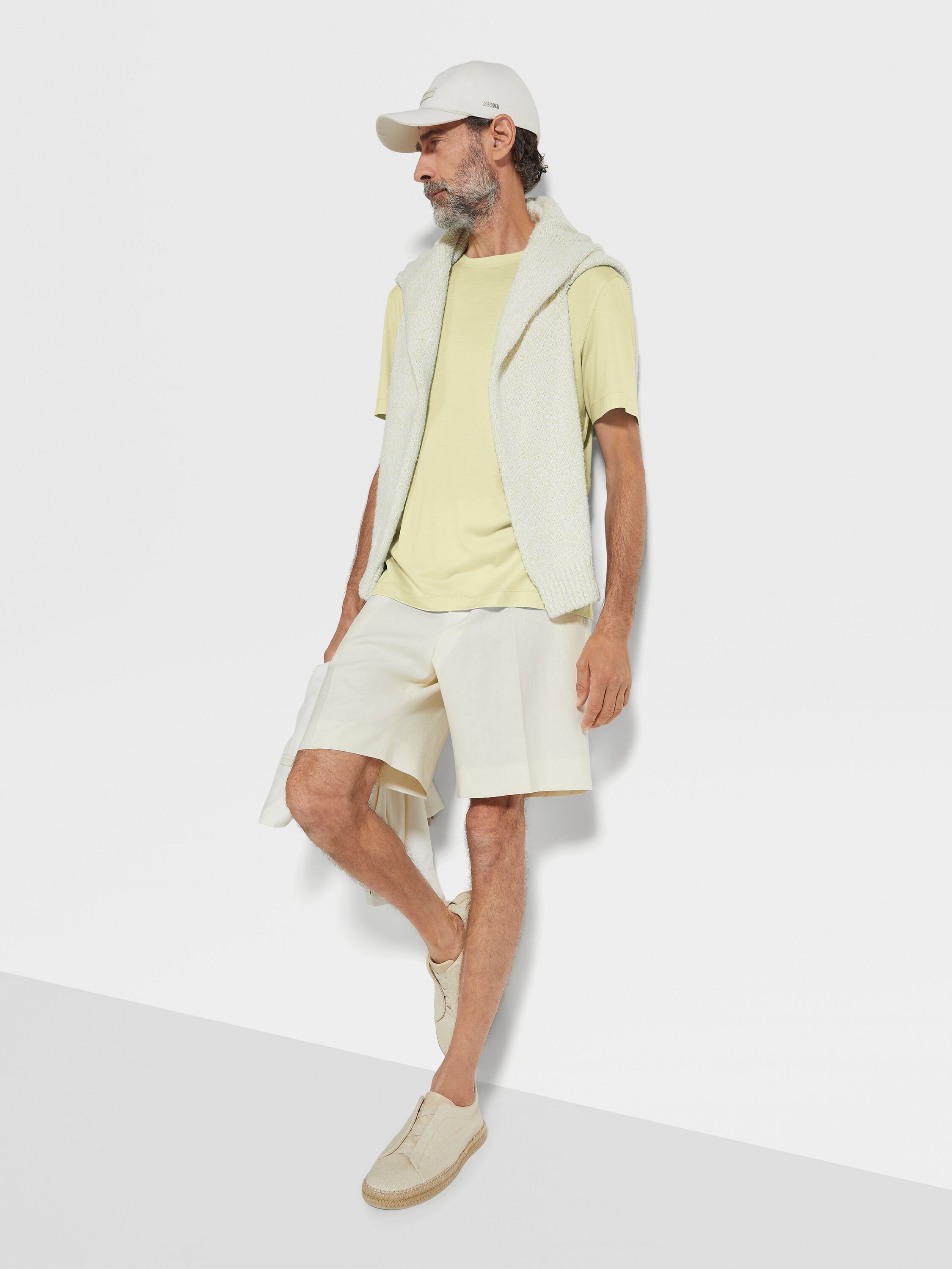 Light Yellow Vellus Aureum T-shirt Product detail photo #2