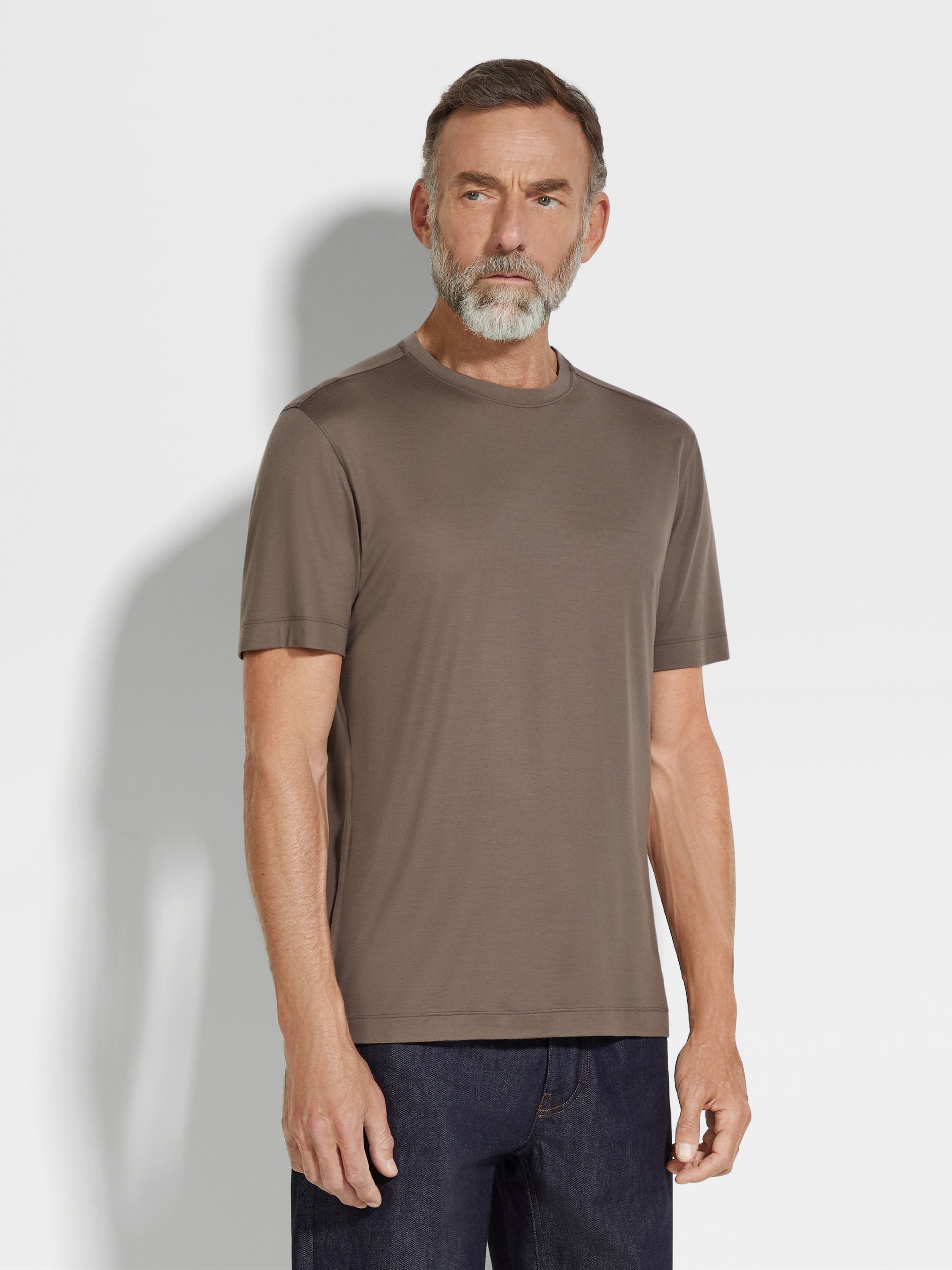 Dark Taupe Vellus Aureum T-shirt Product detail photo #3