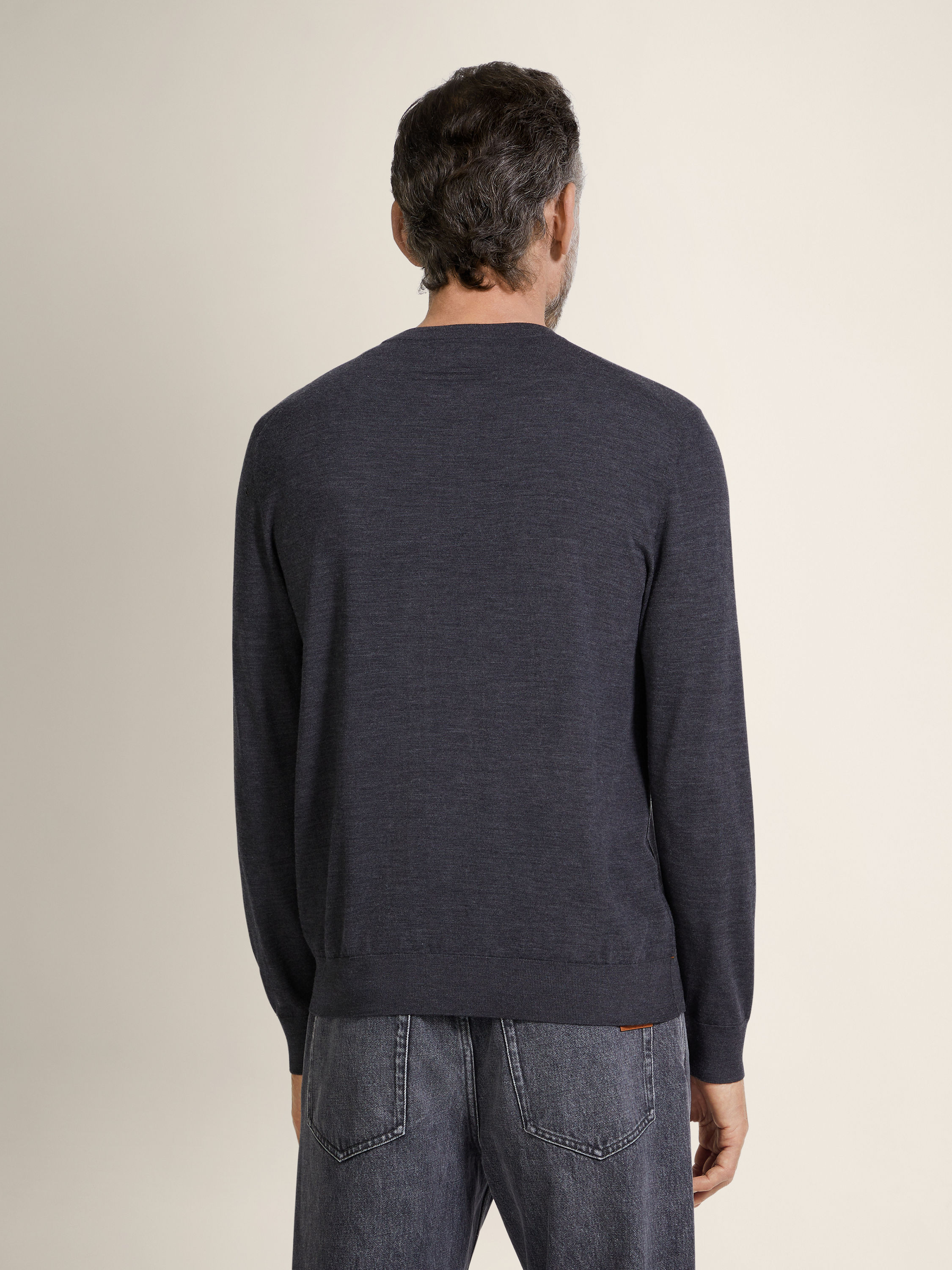 深灰色 Vellus Aureum 圆领针织衫 产品细节图 #4