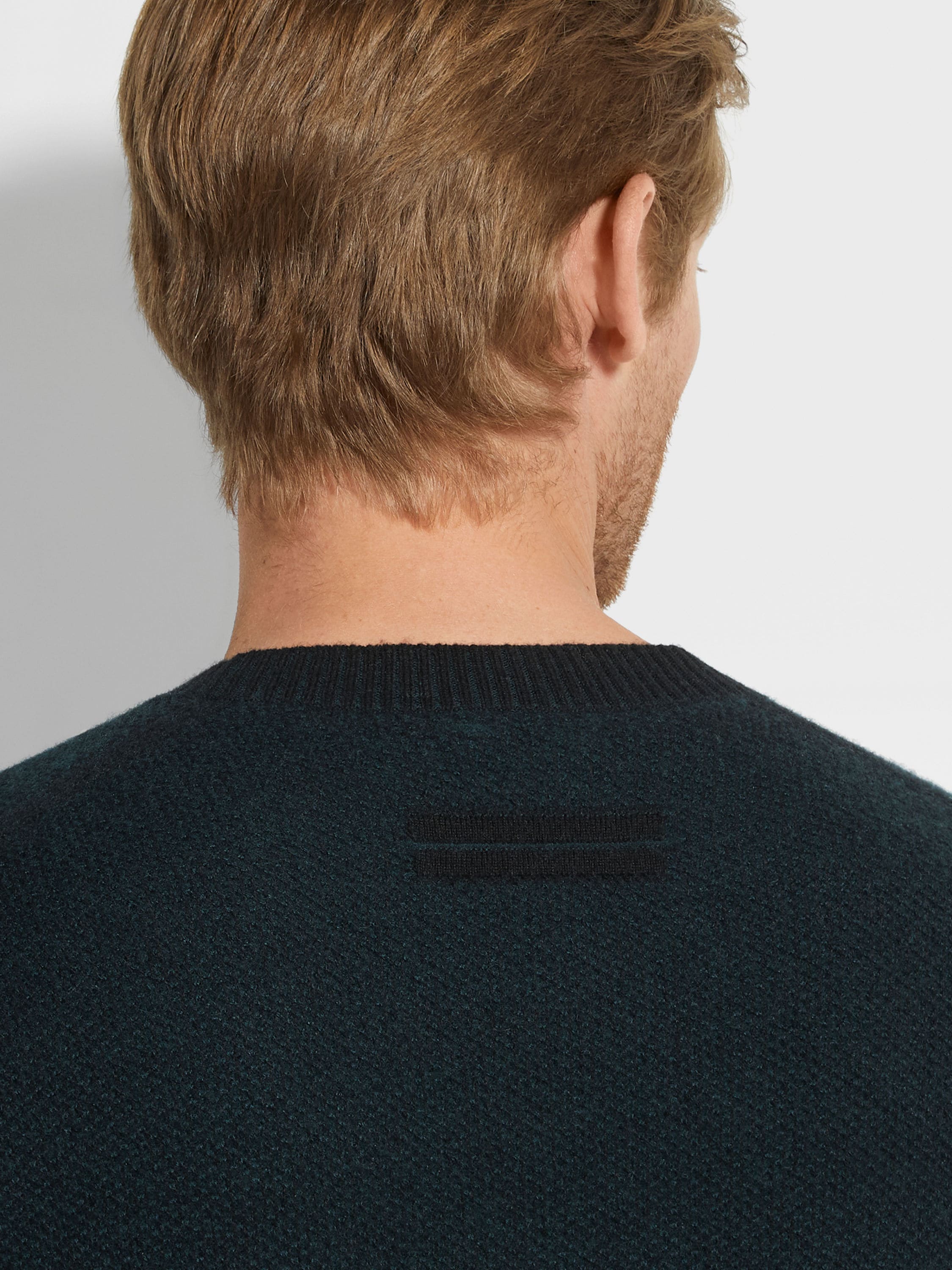 Dark Green Oasi Cashmere Crewneck Product detail photo #1