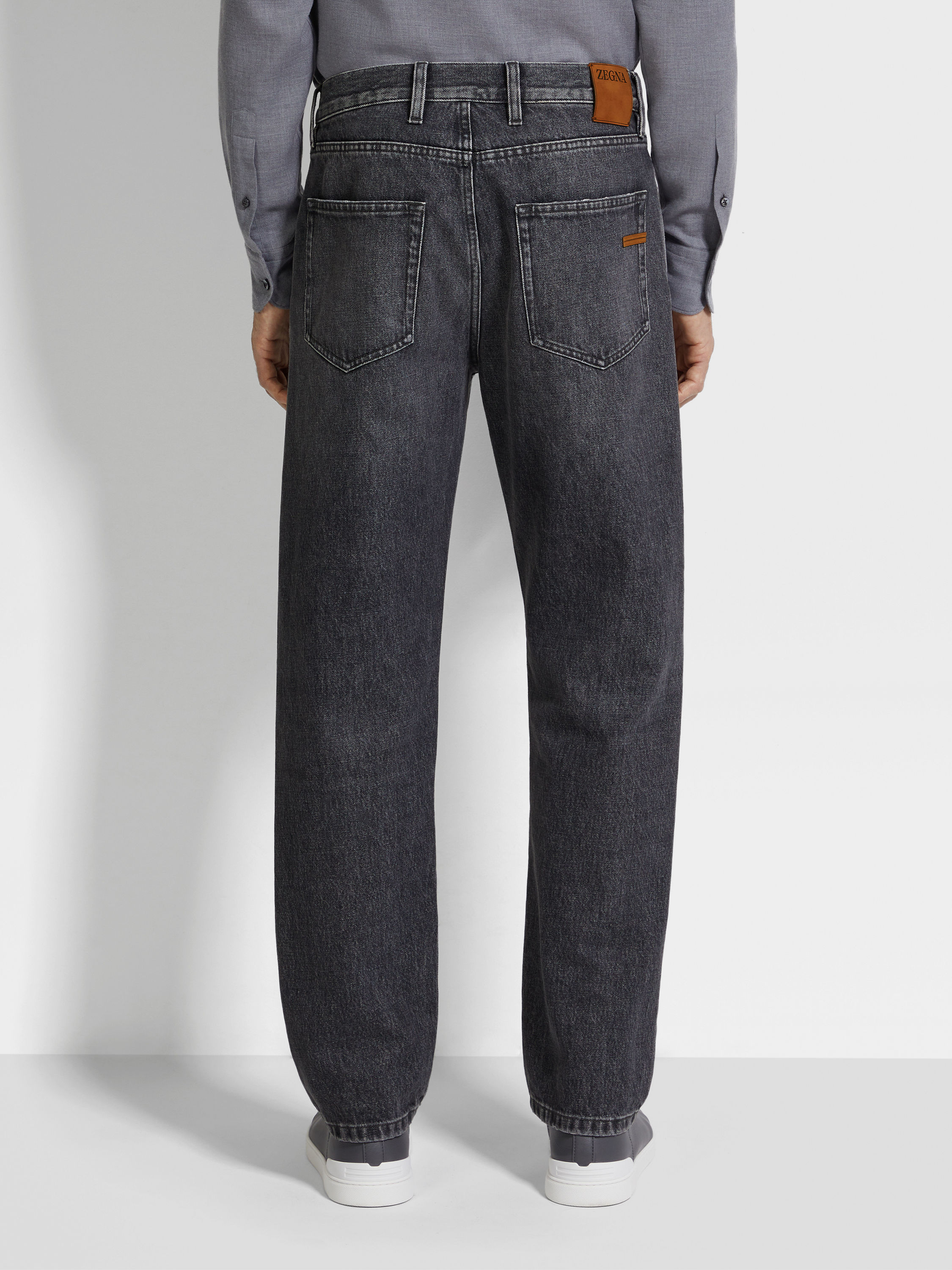 Dark Grey Stone Washed Cotton Roccia Jeans Product detail photo #5