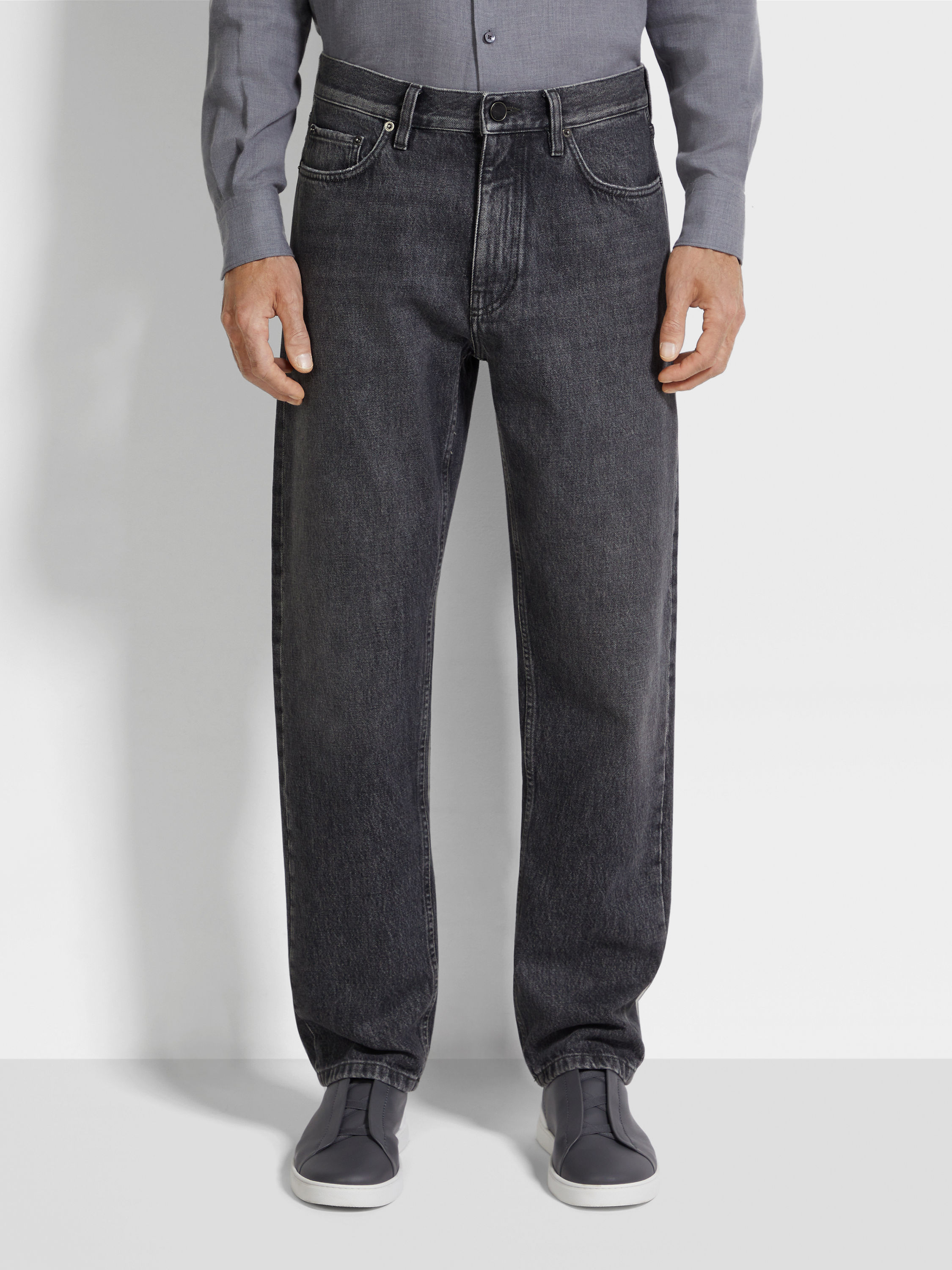 Dark Grey Stone Washed Cotton Roccia Jeans Product detail photo #4