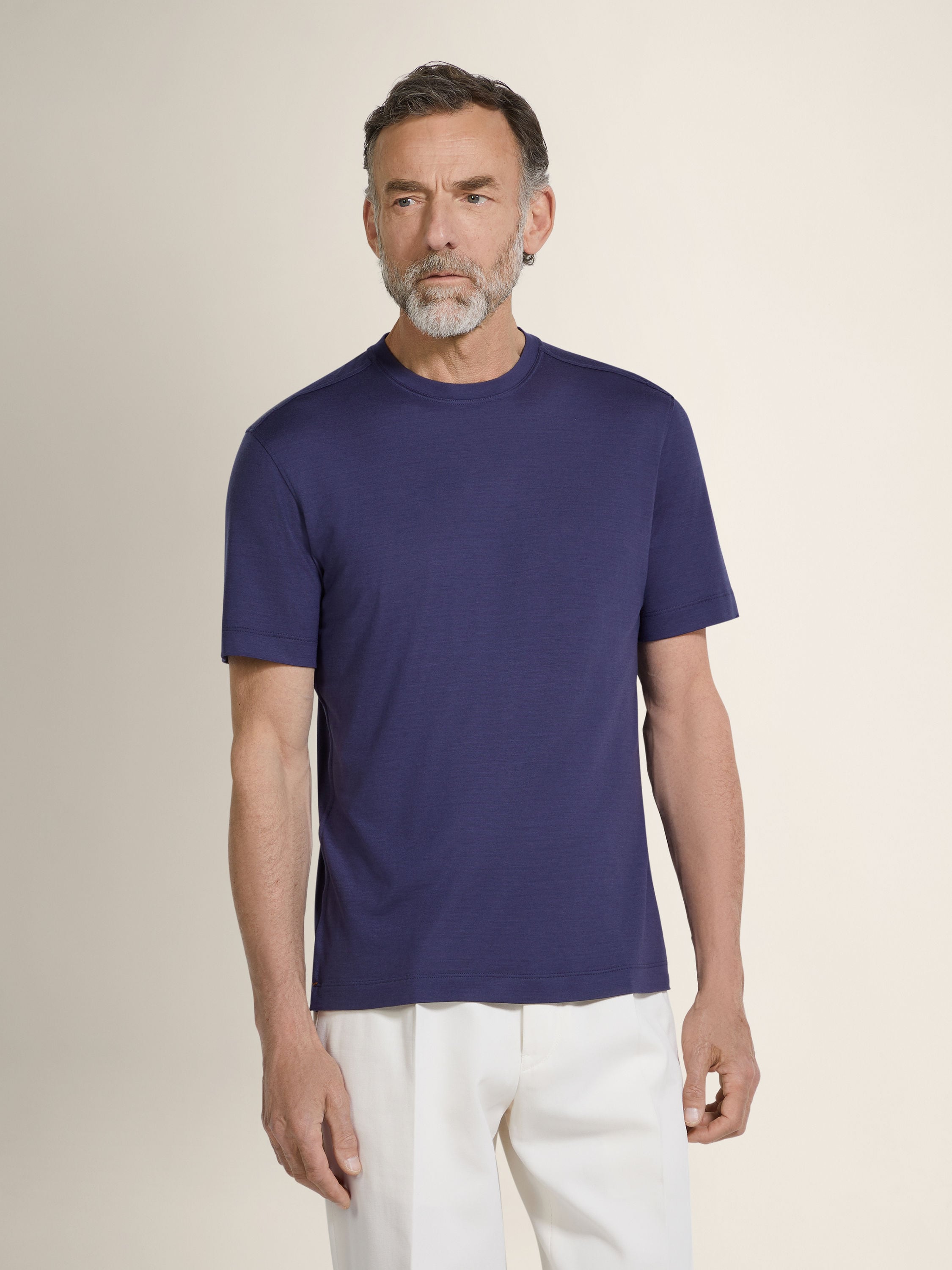 墨蓝色 Vellus Aureum T 恤 产品细节图 #3