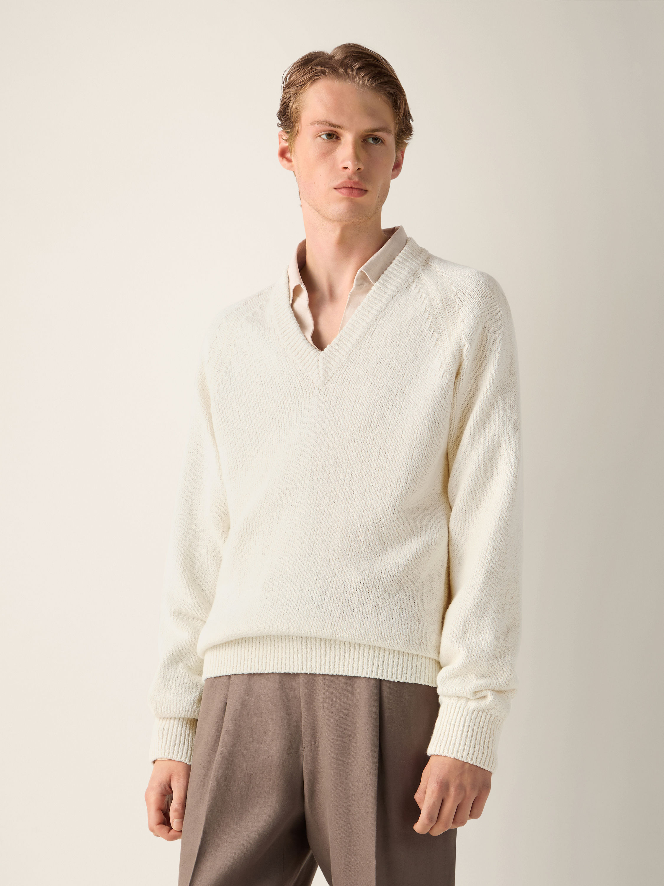 白色棉质 V 领衫 產品細節圖 #3