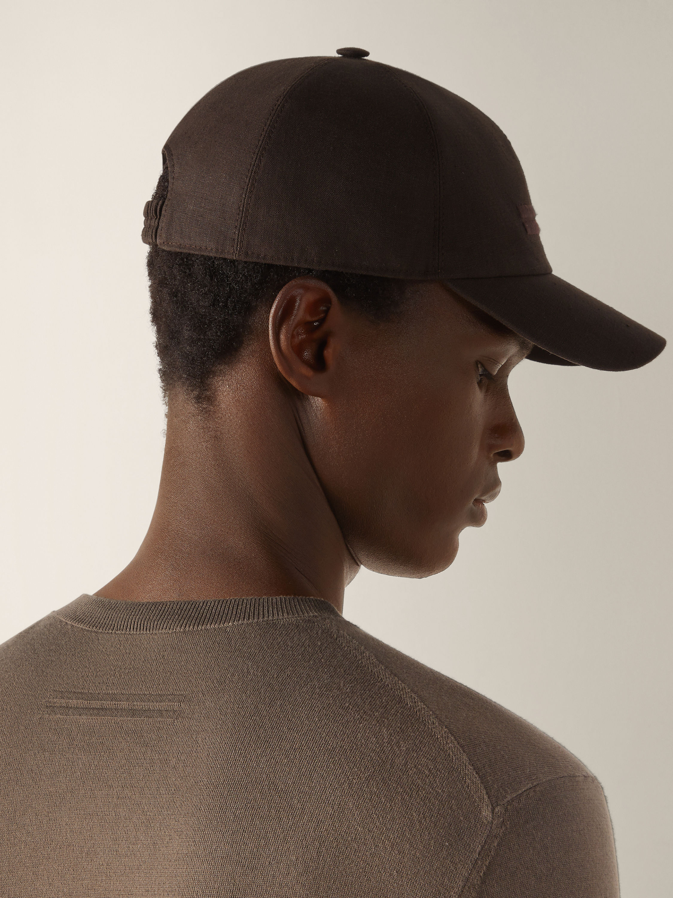 深灰褐色 Premium Cotton 棉质 T 恤 产品细节图 #1