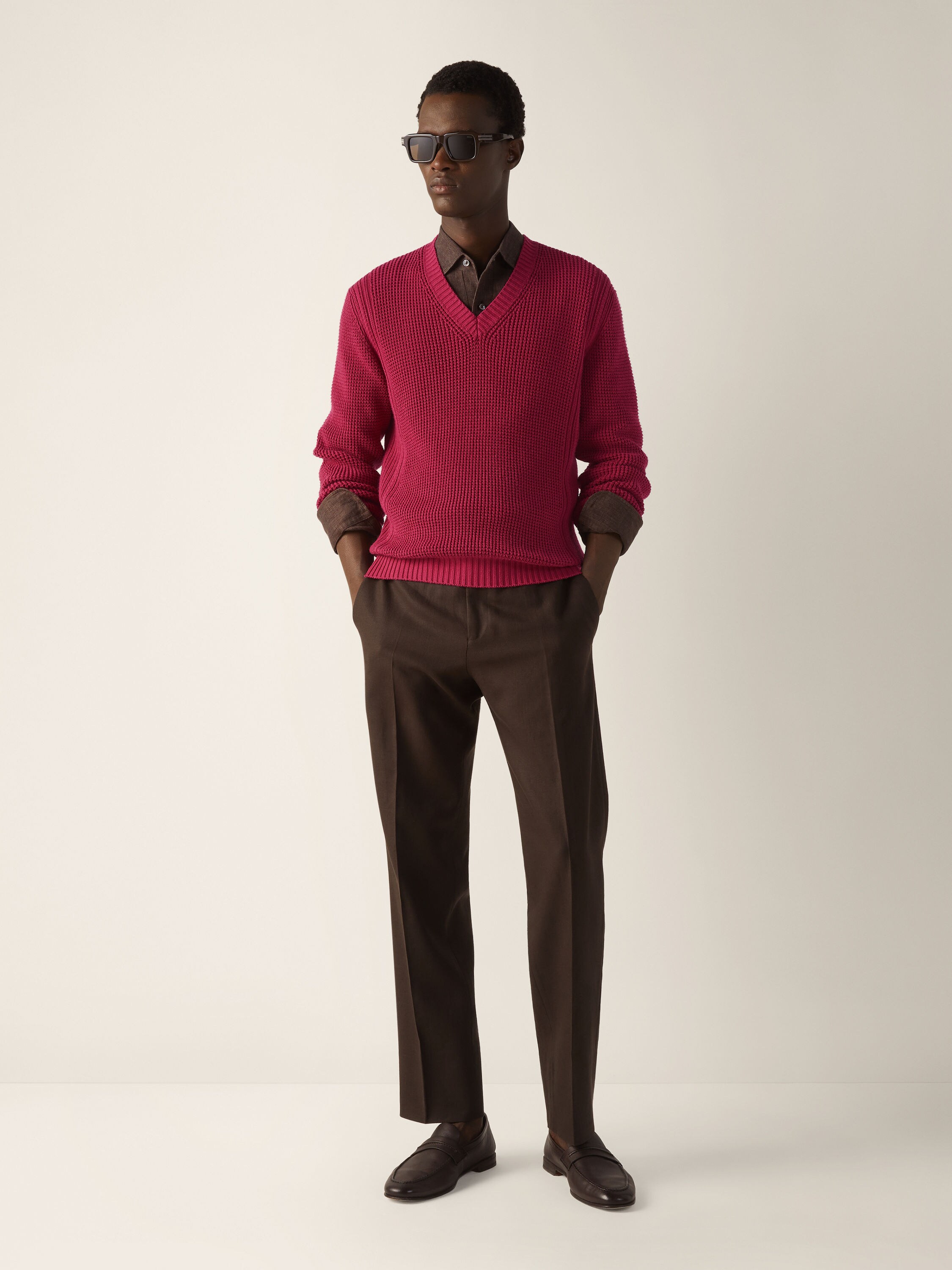 Dark Pink Cotton and Silk V-neck Product detail photo #2