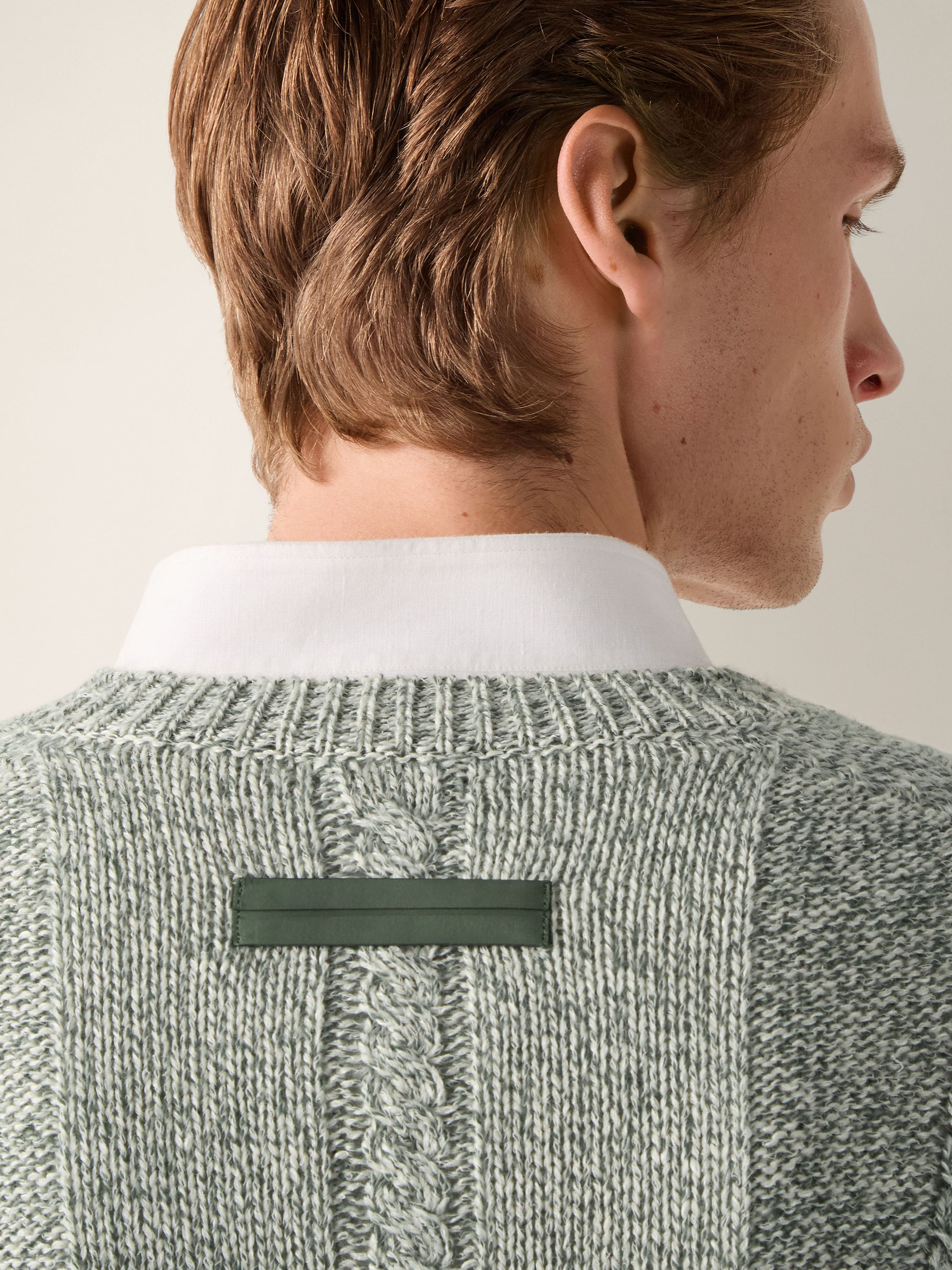 Pine Green Cashmere Linen and Cotton V-neck Product detail photo #1